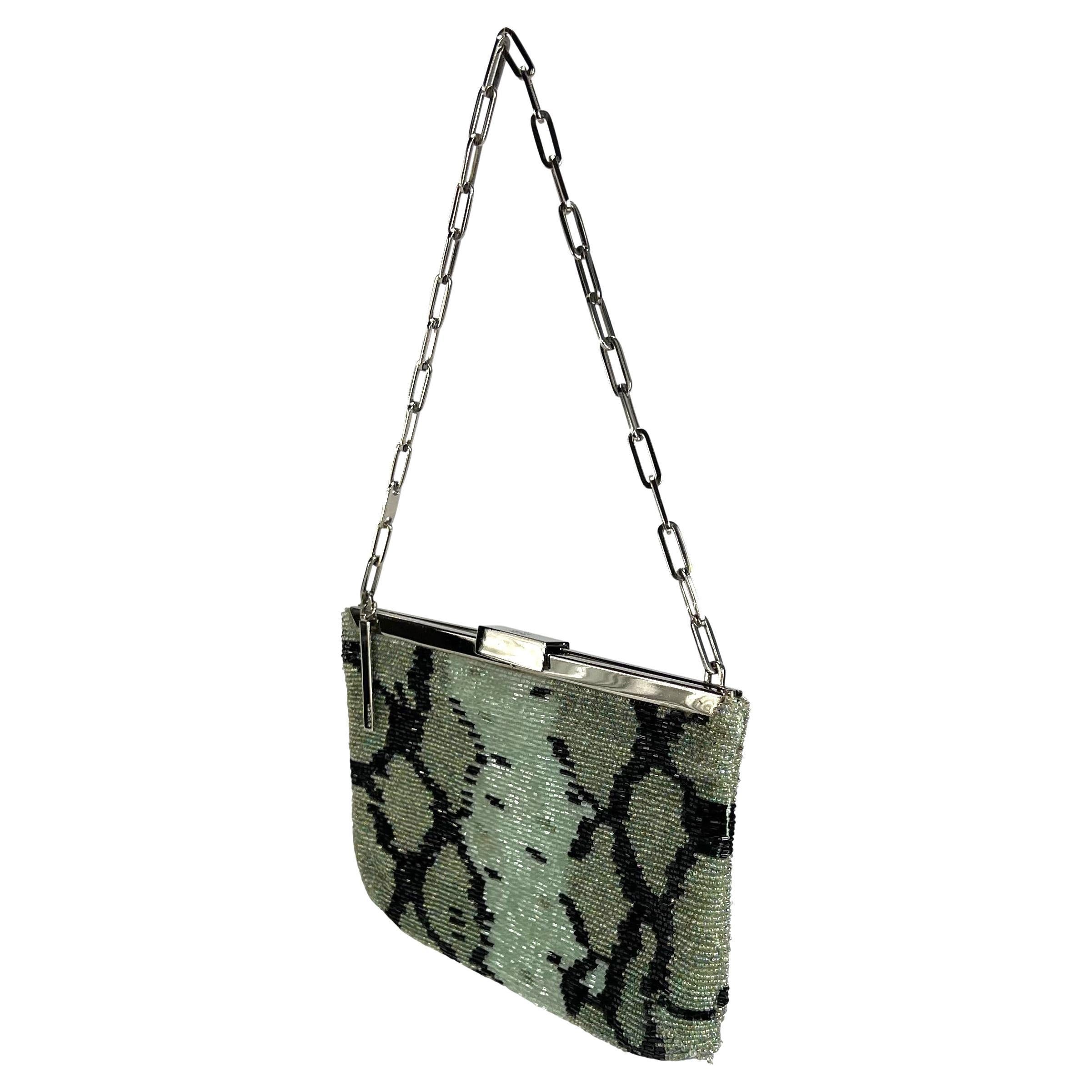 Noir S/S 2000 Gucci by Tom Ford Green Beaded Snake Skin Print Chain Bag (Sac à chaîne en peau de serpent avec perles)  en vente