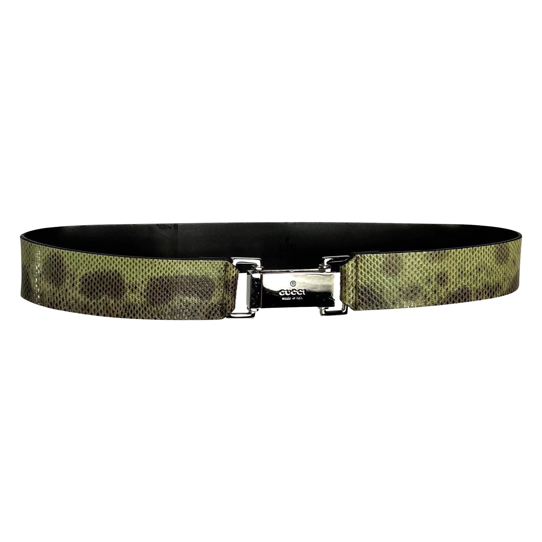 S/S 2000 Gucci by Tom Ford Logo Grüner Karung-Schlangenhautgürtel mit Logo