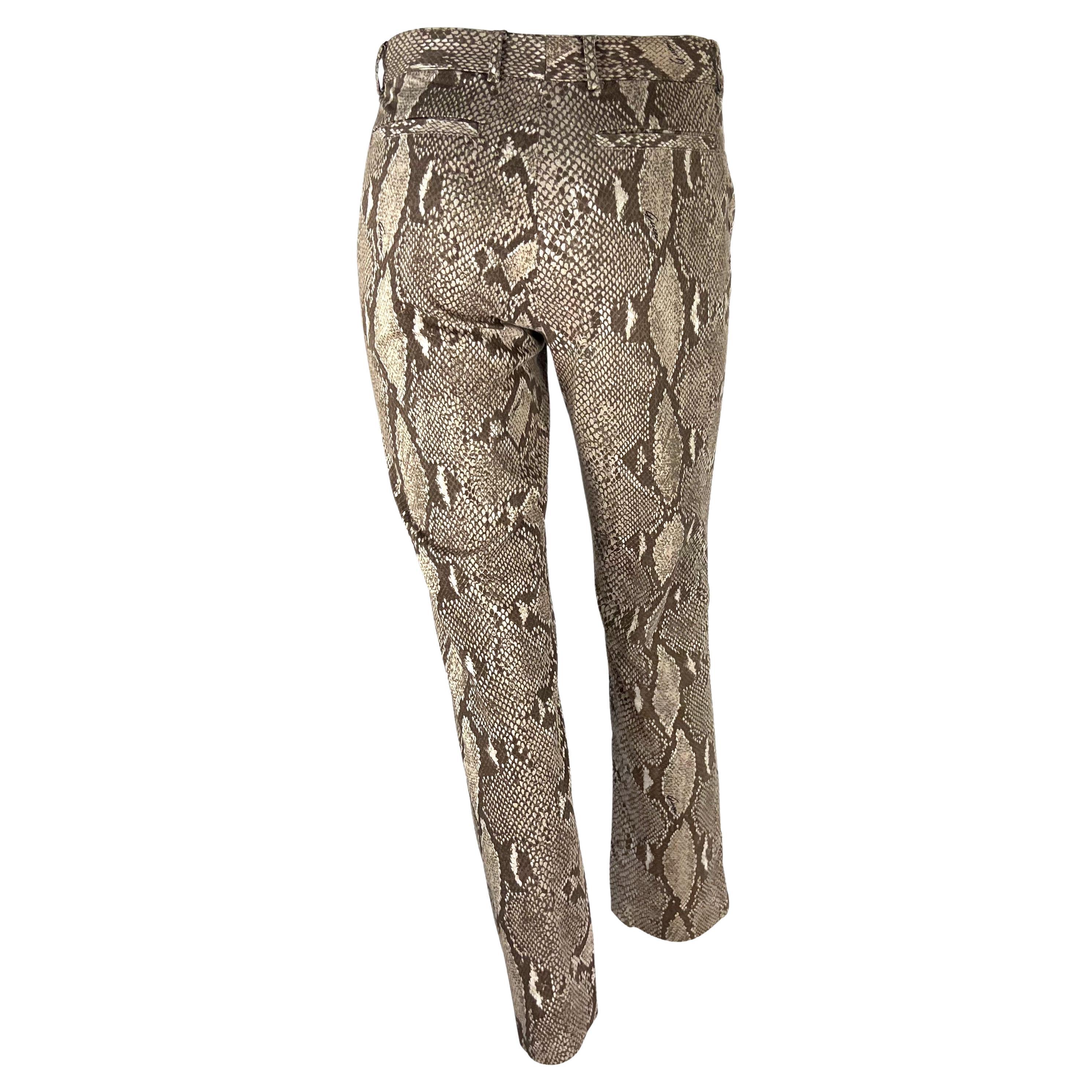 S/S 2000 Gucci by Tom Ford Runway Brown Snakeskin Logo Print Stretch Flare Pants In Good Condition In West Hollywood, CA