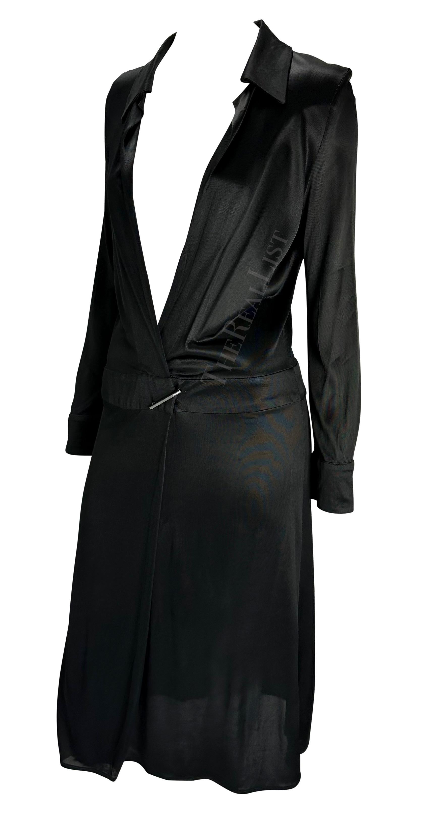 Women's S/S 2000 Gucci by Tom Ford Runway Plunging Neckline Black Viscose Runway Dress For Sale
