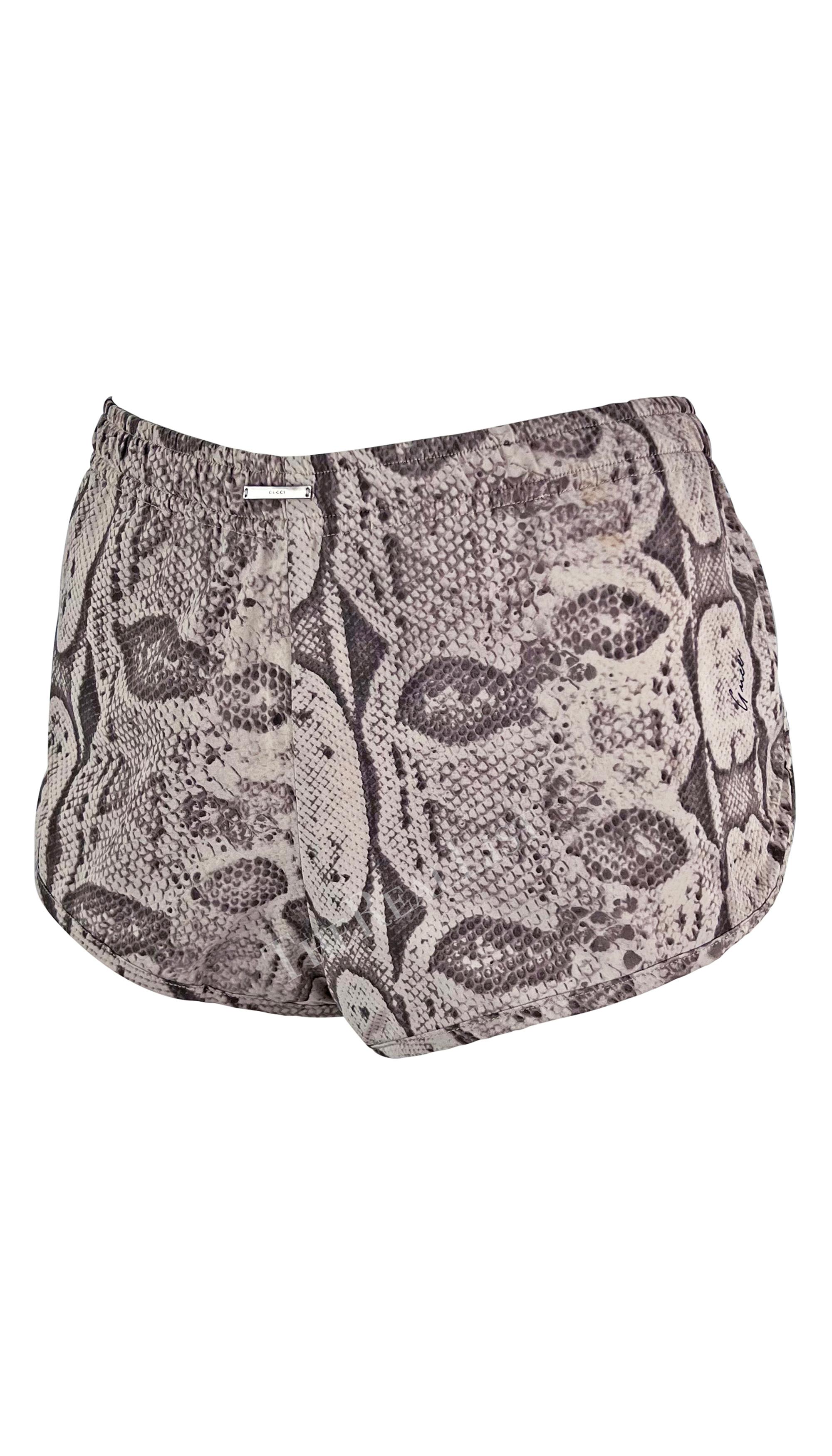 Women's S/S 2000 Gucci by Tom Ford Runway Snake Skin Print Mini Shorts For Sale
