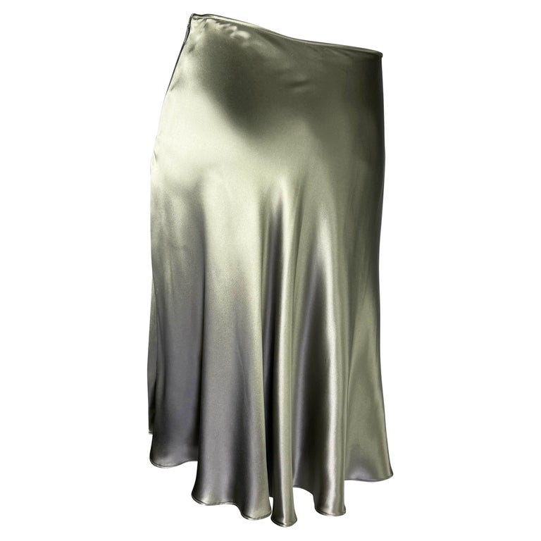 Women's S/S 2000 Gucci by Tom Ford Silver Silk Satin Flare Skirt For Sale