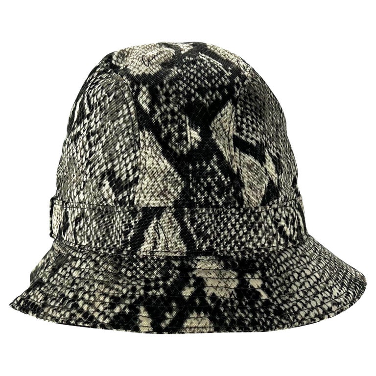 S/S 2000 Gucci by Tom Ford Snakeskin Print Grey Nylon Bucket Hat For