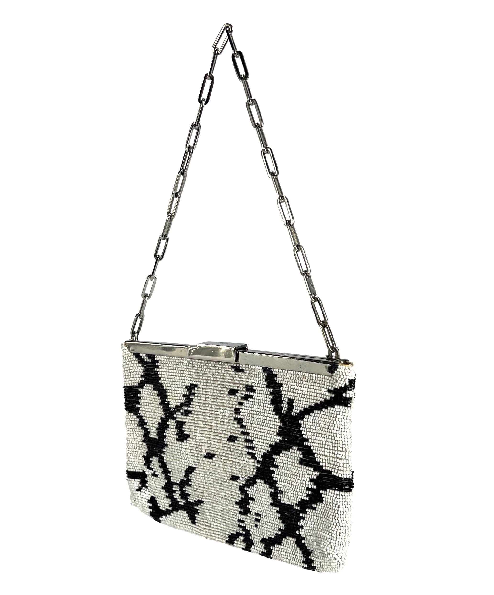 S/S 2000 Gucci by Tom Ford White Beaded Snake Skin Print Chain Bag  In Good Condition For Sale In West Hollywood, CA