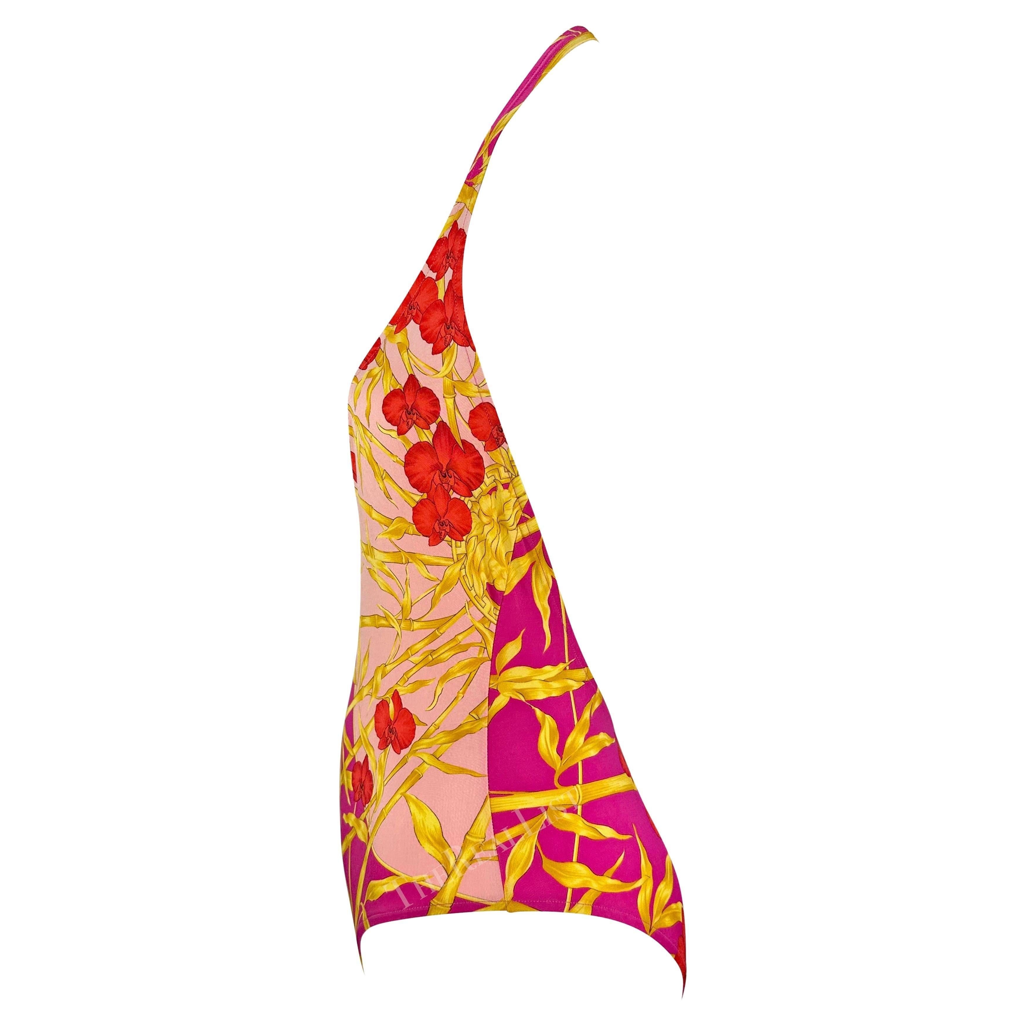 S/S 2000 Versace by Donatella Versace Hot Pink Bamboo Plunging Halter One-Piece Swimsuit (Maillot de bain une pièce) Bon état - En vente à West Hollywood, CA
