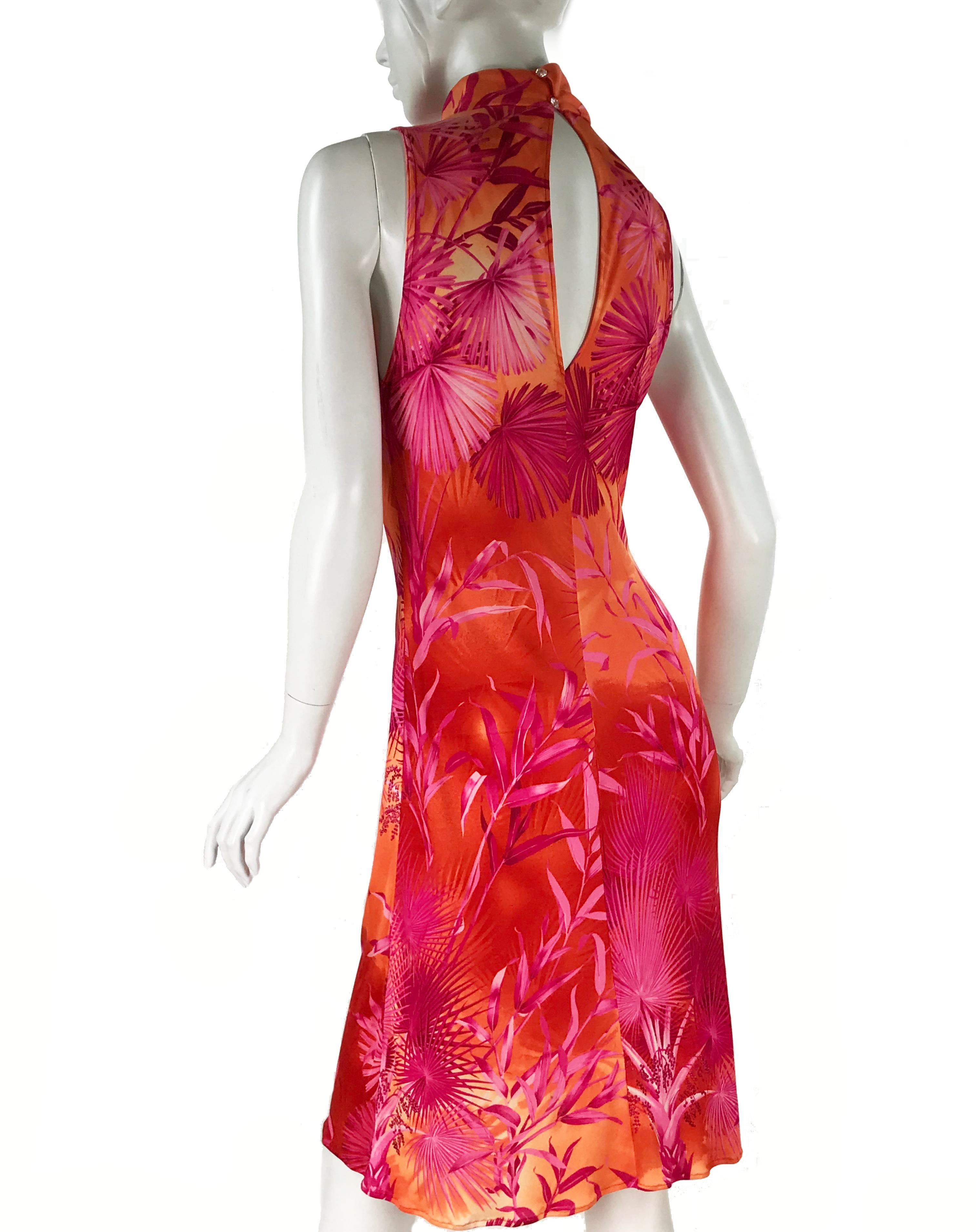 S/S 2000 Vintage Gianni Versace Couture Palm Print Dress

IT Size 42

Excellent condition