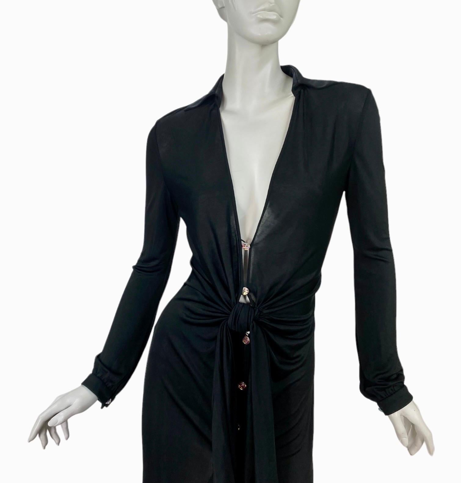 S/S 2000 Vintage Gianni Versace Couture Runway Black Deep V-Neck Dress For Sale 7