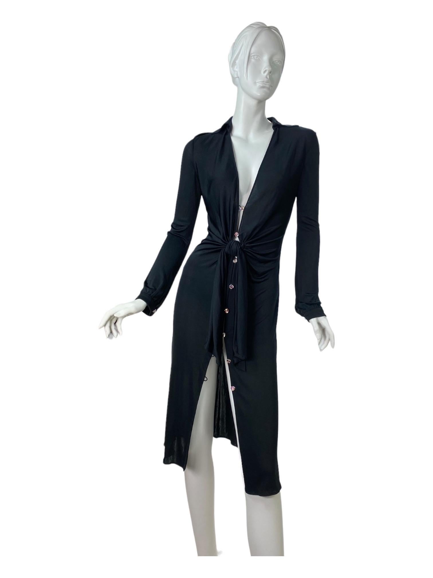 Women's S/S 2000 Vintage Gianni Versace Couture Runway Black Deep V-Neck Dress For Sale