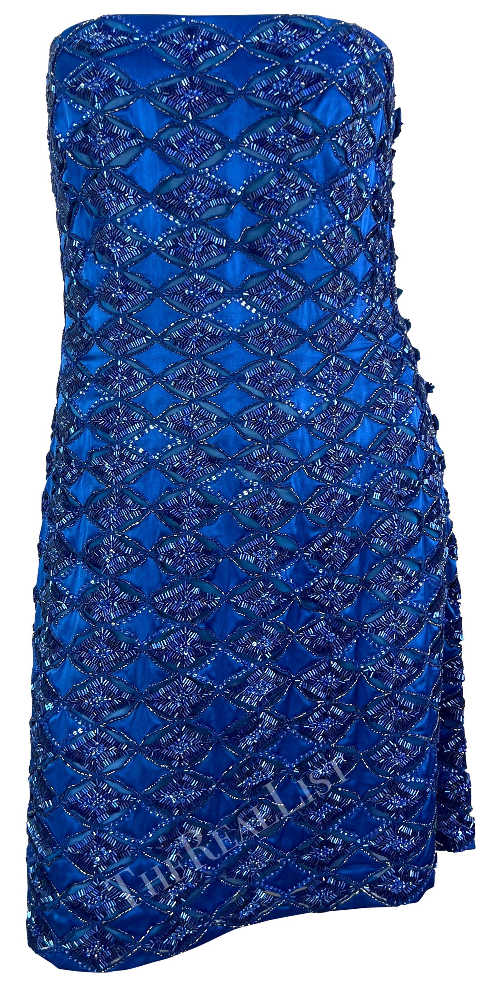 Mini robe bustier bleue perlée défilé Atelier Versace by Donatella, P/E 2001 en vente 5