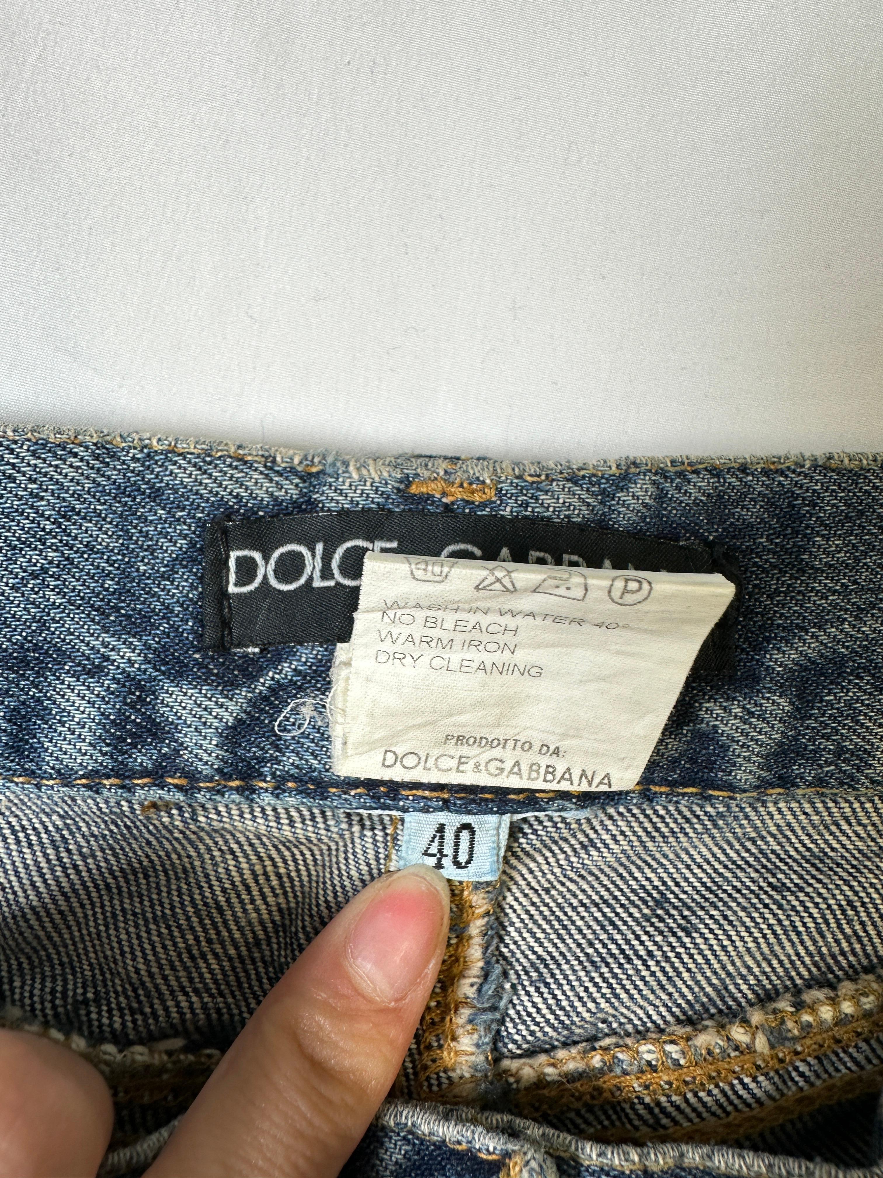 S/S 2001 Dolce & Gabbana runway safety pin punk jeans with broches For Sale 14