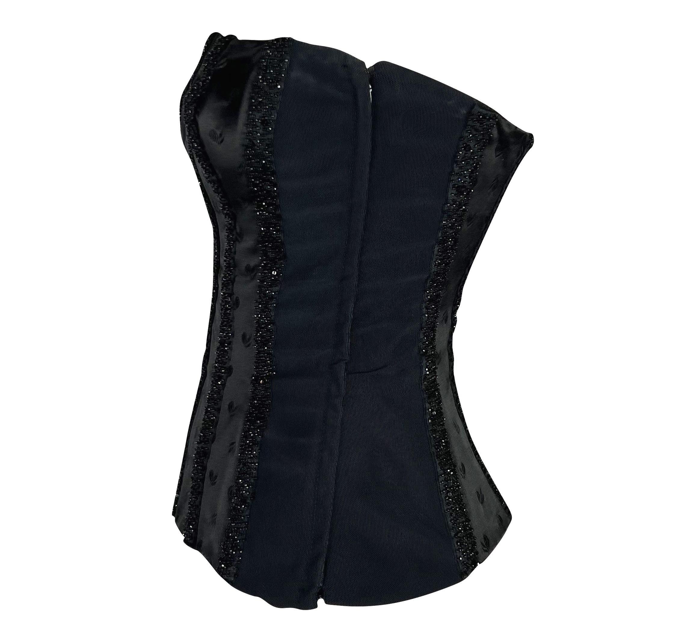 Gianni Versace for Gianni Versace S/S 2001 di Donatella Versace Top bustier nero con pannello di perline in vendita 1