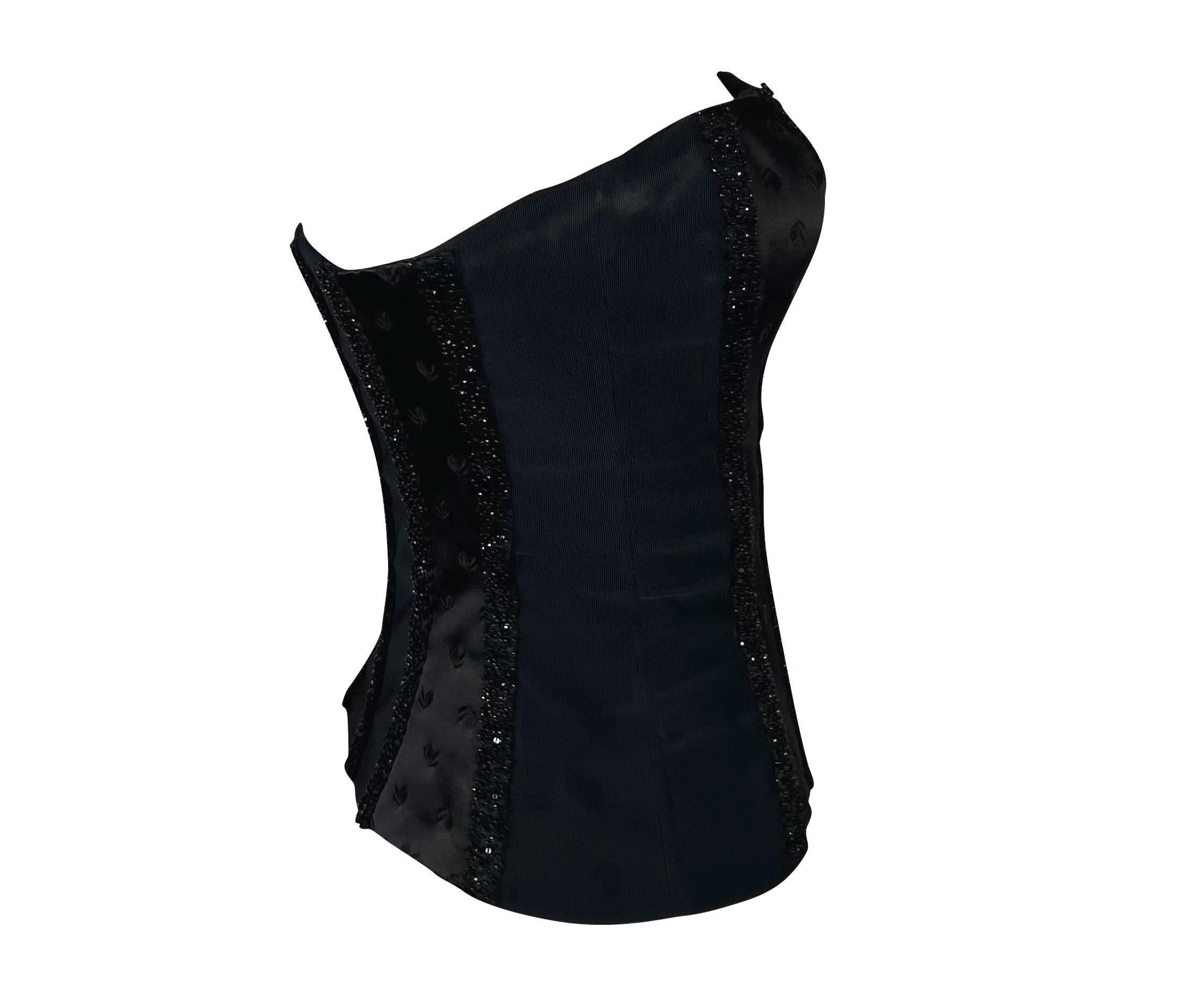 Gianni Versace for Gianni Versace S/S 2001 di Donatella Versace Top bustier nero con pannello di perline in vendita 4
