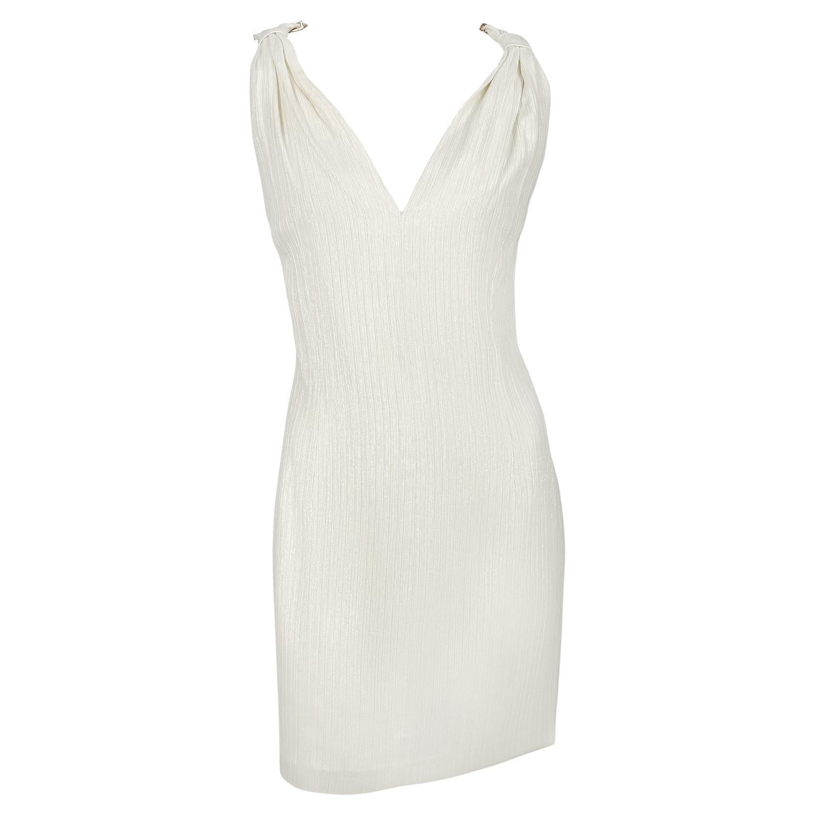 What is the difference between an evening dress and an evening gown?
