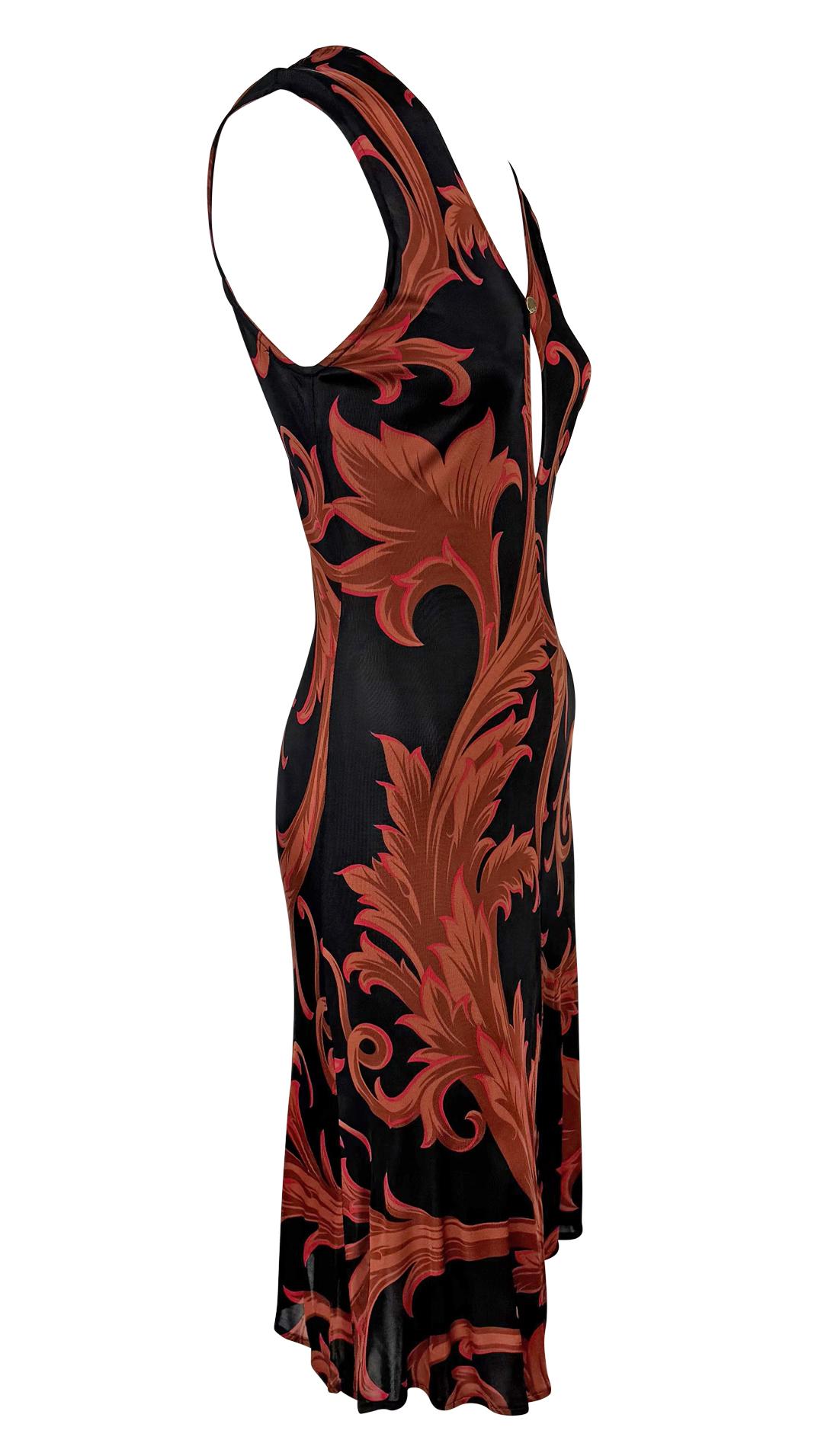 S/S 2001 Gianni Versace by Donatella Red Baroque Print Black Bodycon Dress For Sale 2