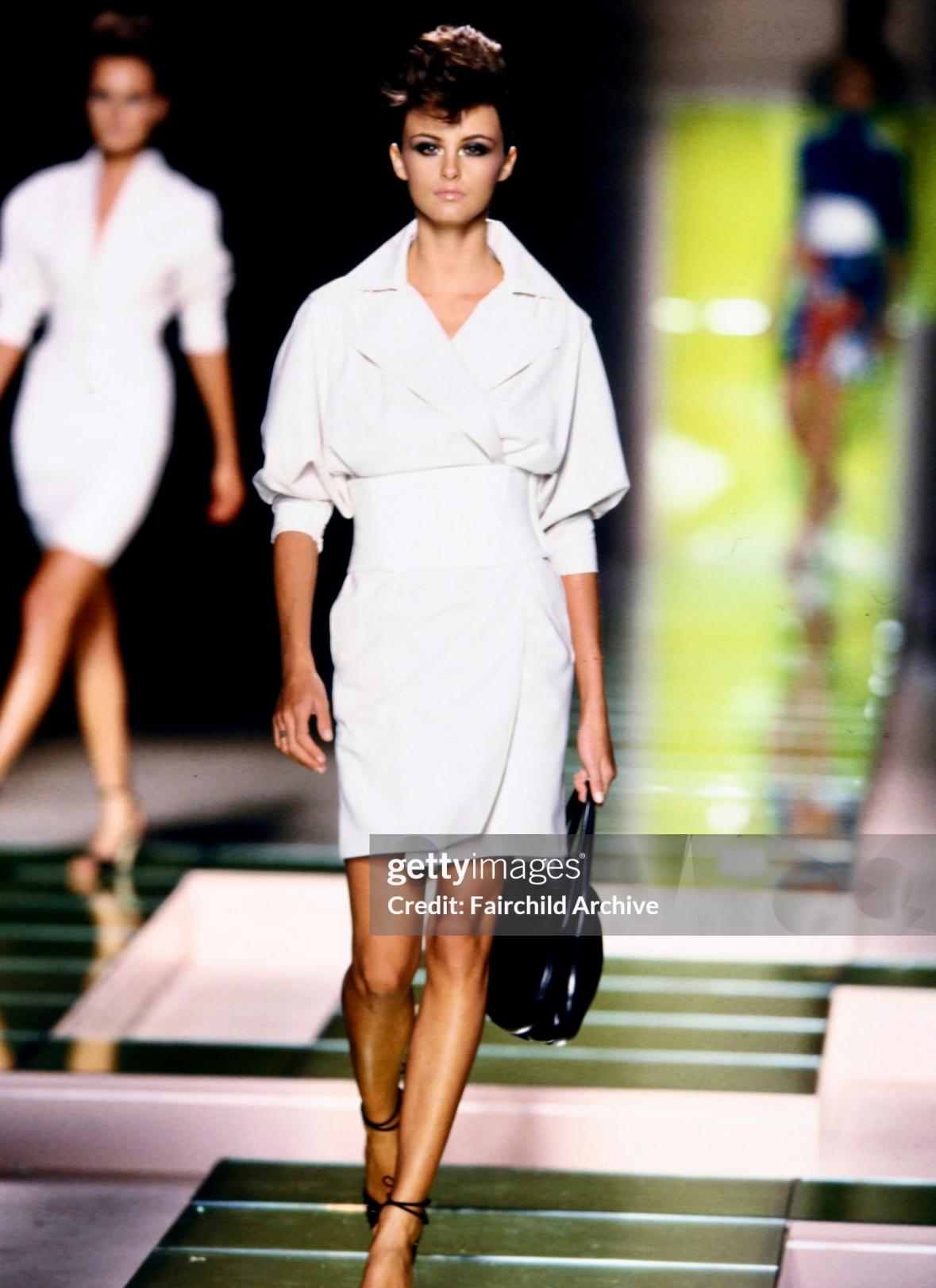 Women's S/S 2001 Gianni Versace by Donatella Runway White Leather Corset Waist Belt For Sale