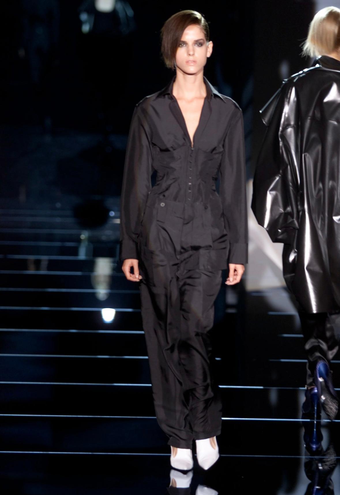 Noir S/S 2001 Gucci by Tom Ford Ad Campaigner Corset Black Plunging Cotton Blouse en vente