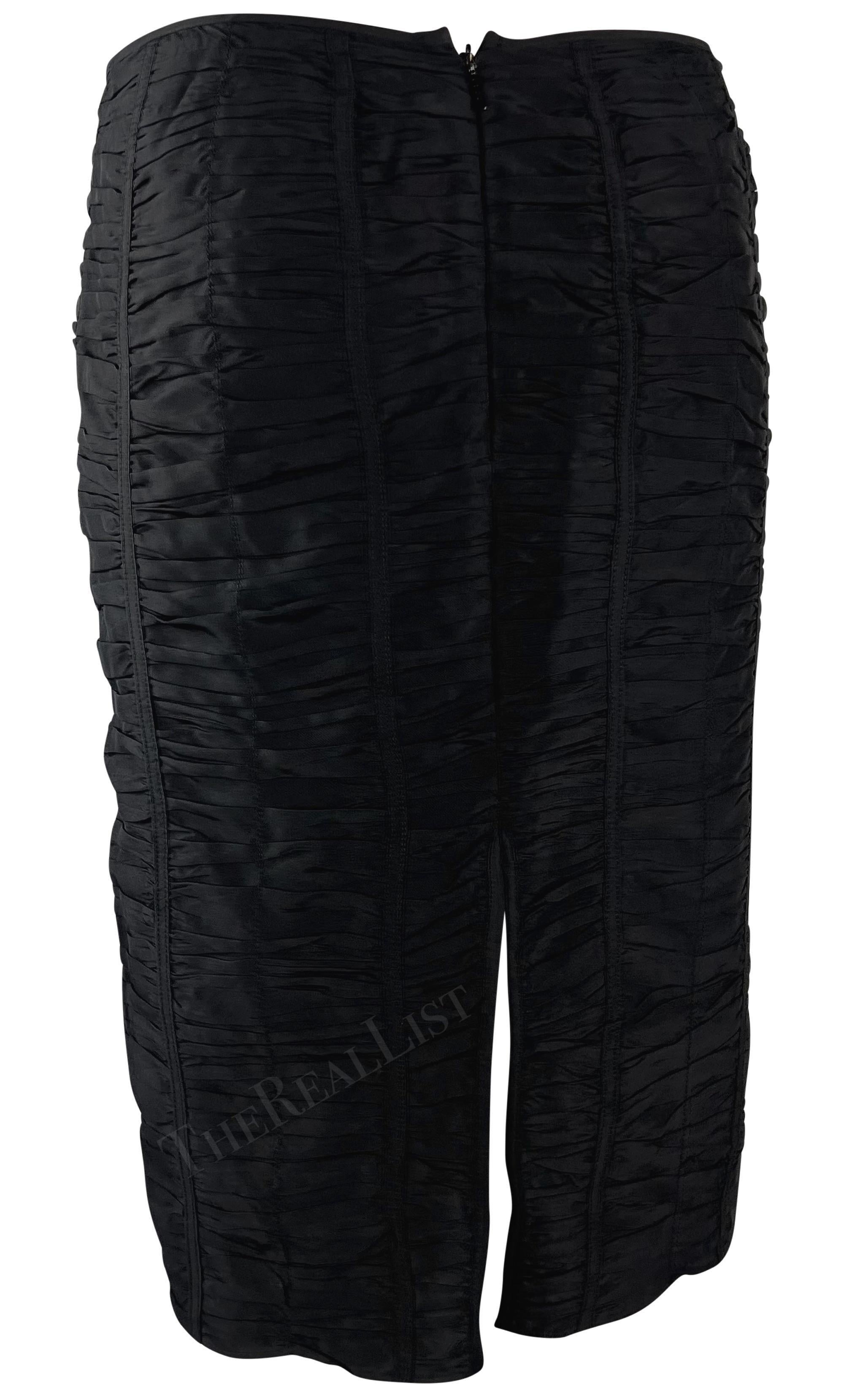 S/S 2001 Gucci by Tom Ford Jupe en soie froncée noire Pour femmes en vente