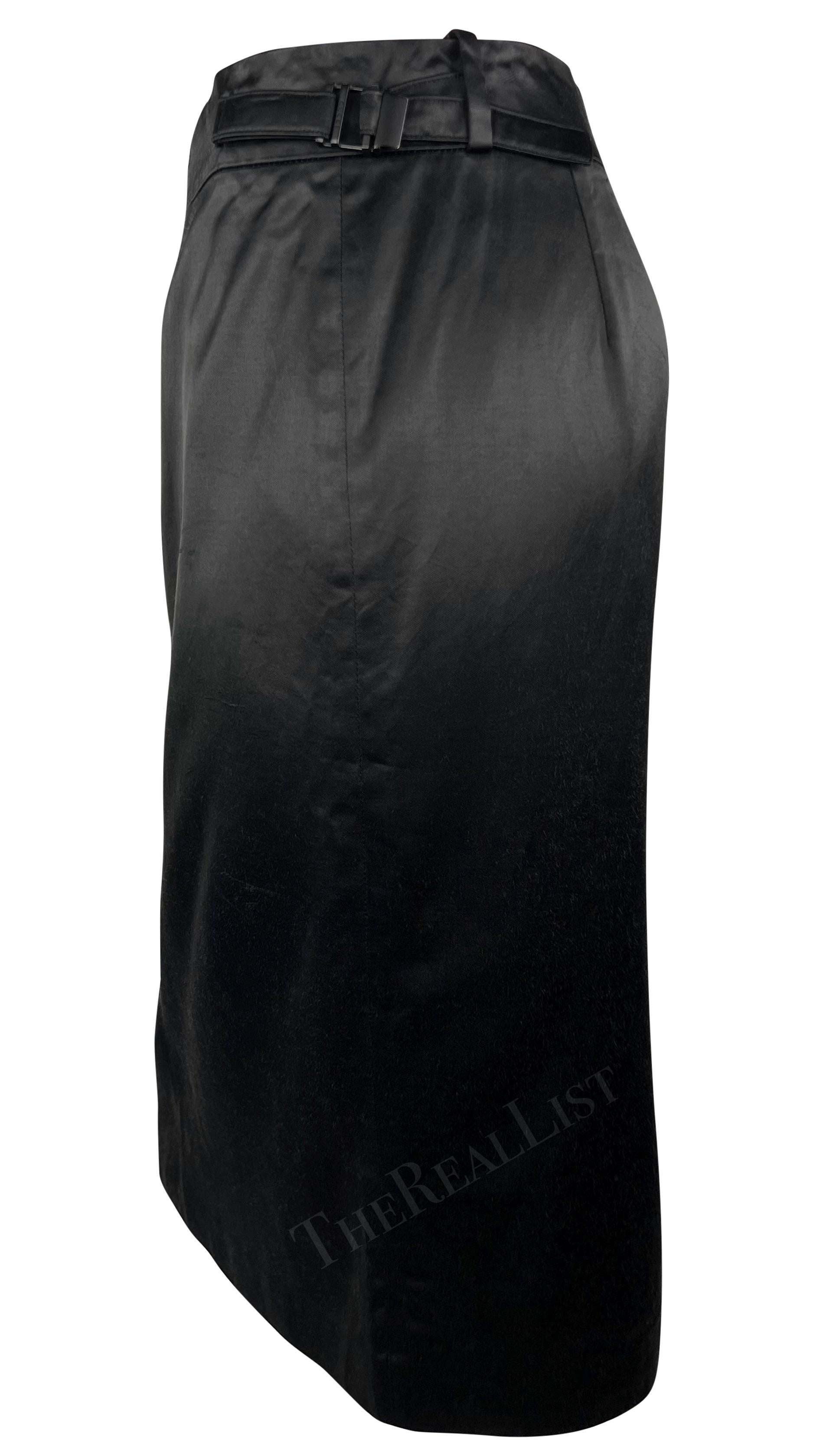 S/S 2001 Gucci by Tom Ford Black Satin Belted Runway Pencil Skirt  In Excellent Condition For Sale In West Hollywood, CA