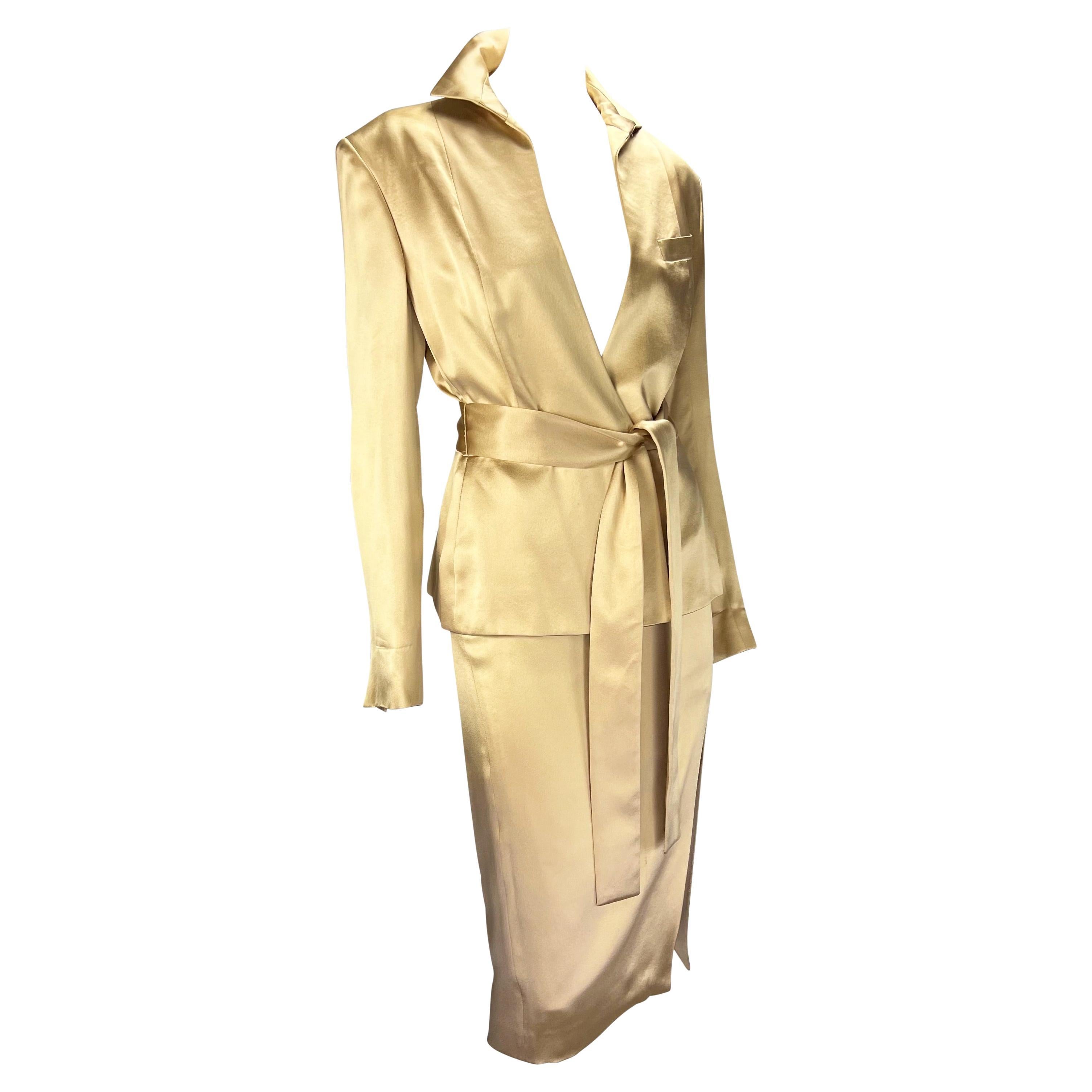 S/S 2001 Gucci by Tom Ford Champagne Silk Satin Sash Belt Sample Skirt Suit In Good Condition In West Hollywood, CA