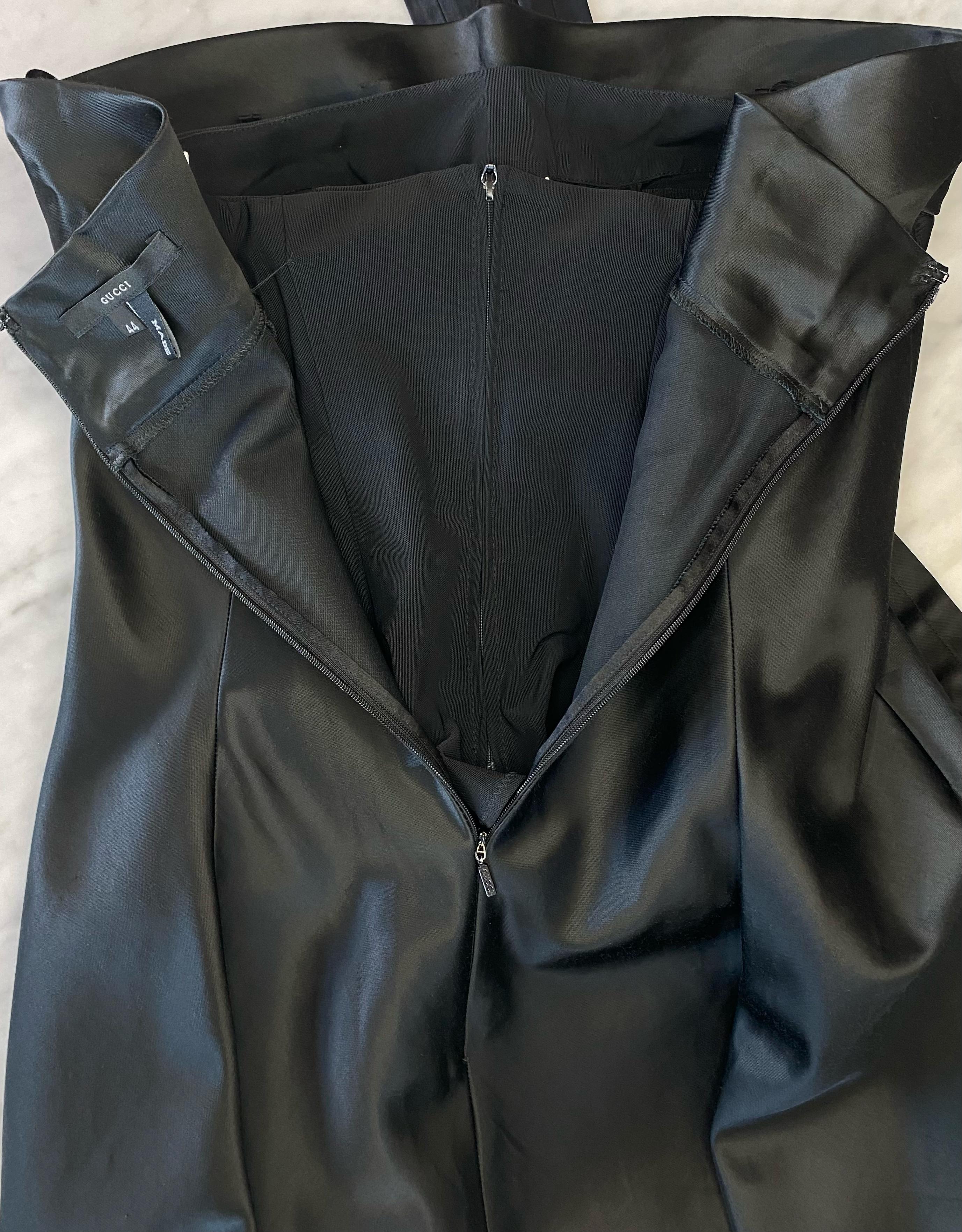 Women's S/S 2001 Gucci by Tom Ford Corseted Black Satin Strapless Tube Dress Runway 