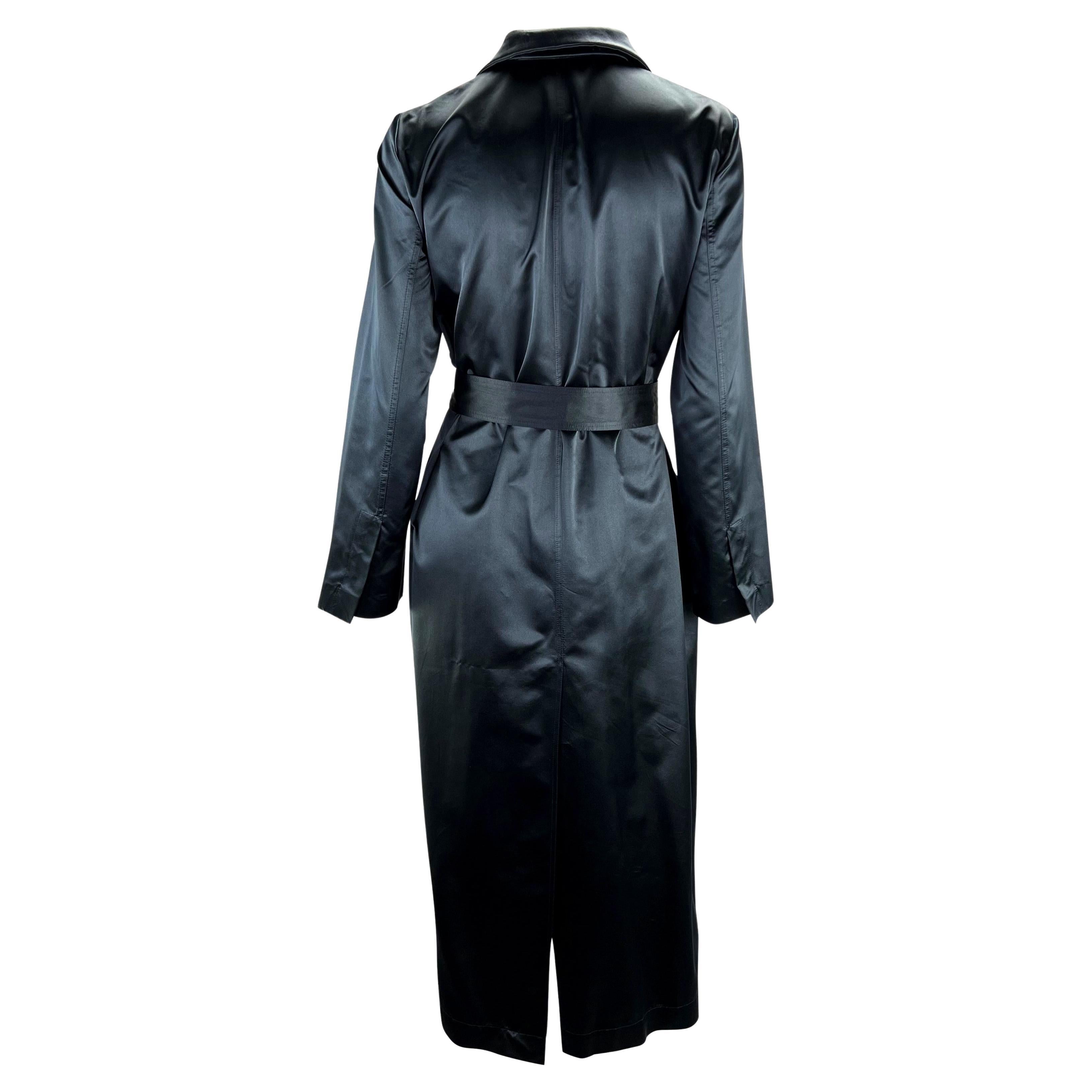 S/S 2001 Gucci by Tom Ford Trench en satin marine en vente 1