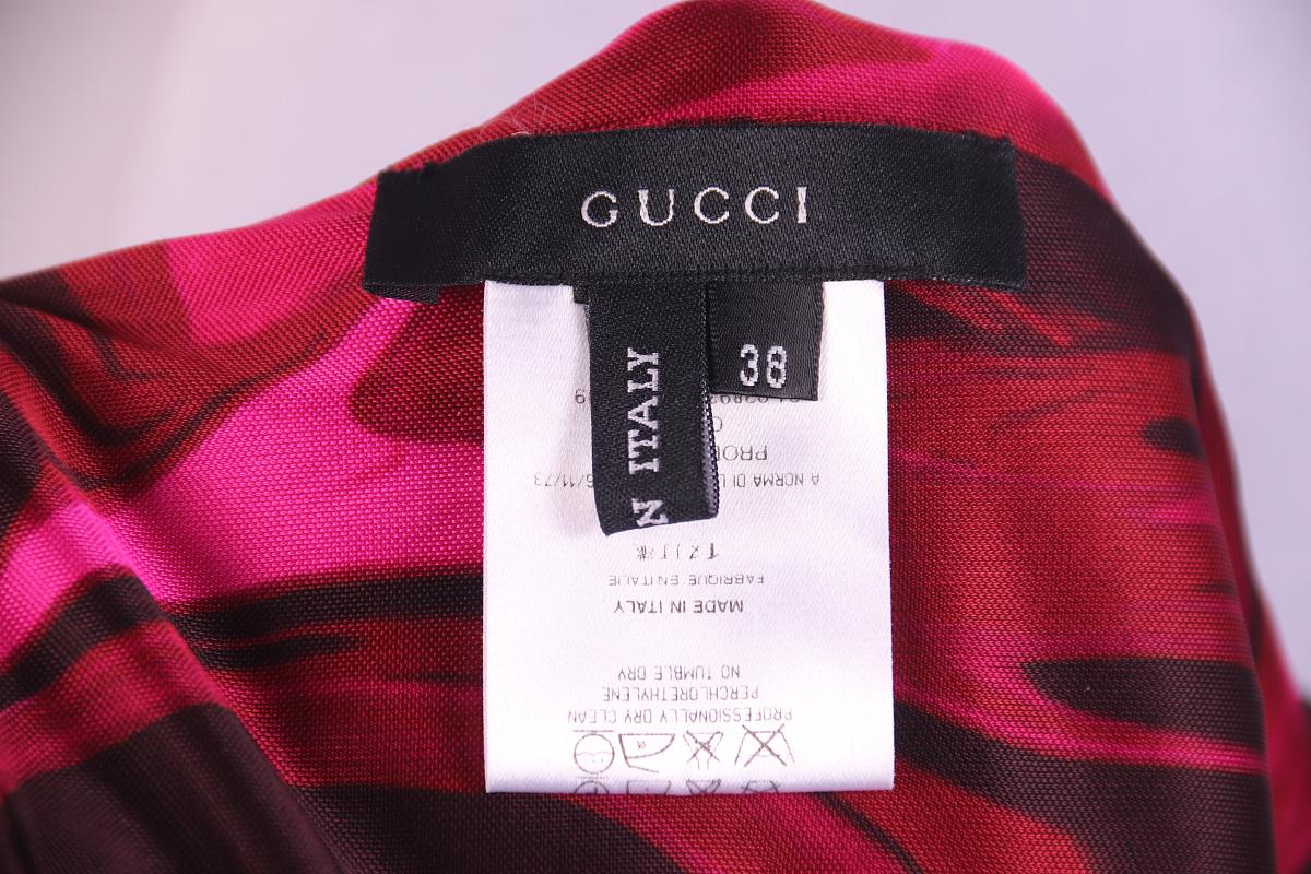 S/S 2001 Gucci by Tom Ford Pink Liquid Magma Print Skirt 38 IT For Sale 7
