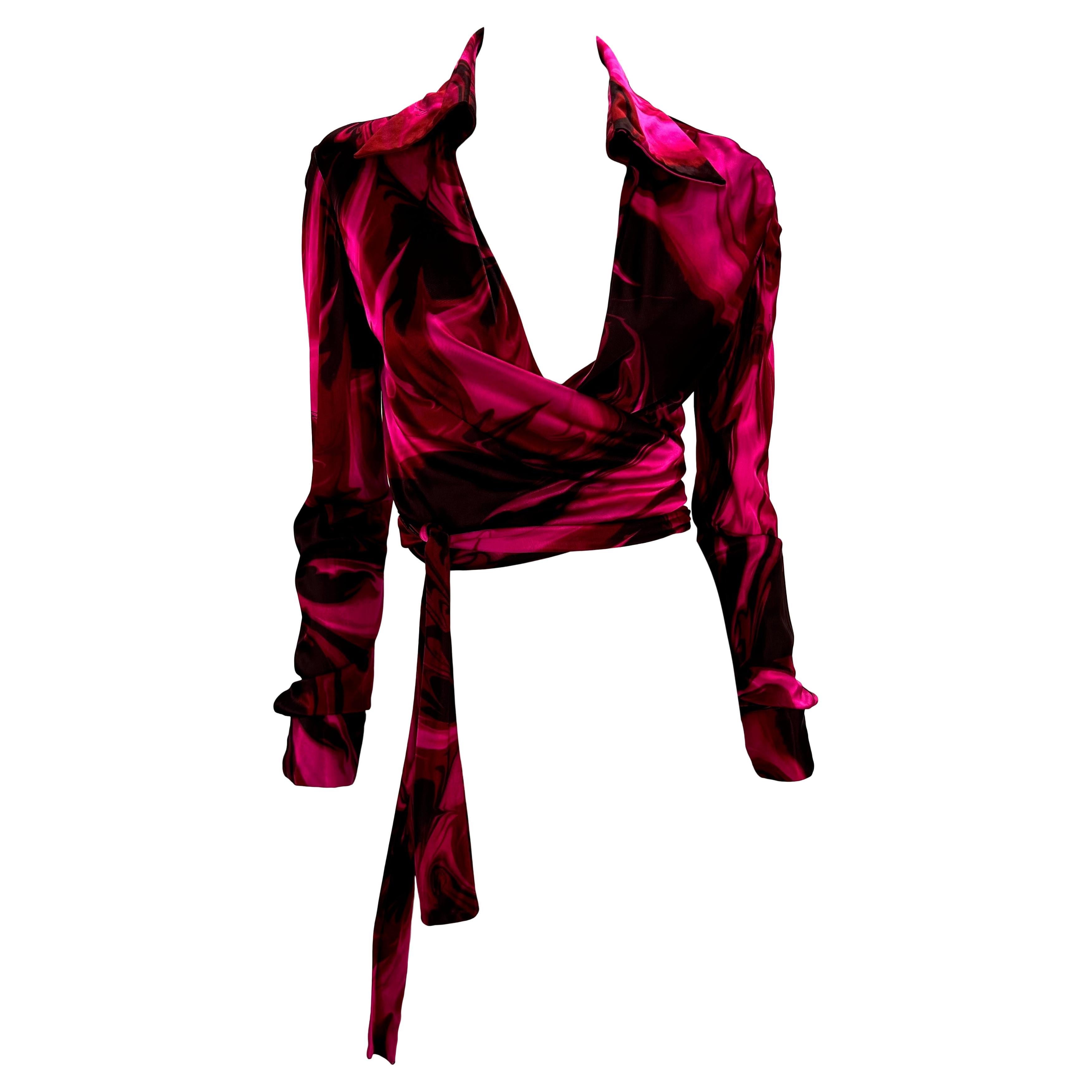 NWT P/E 2001 Gucci by Tom Ford - Top a portafoglio in viscosa con stampa magma rosa