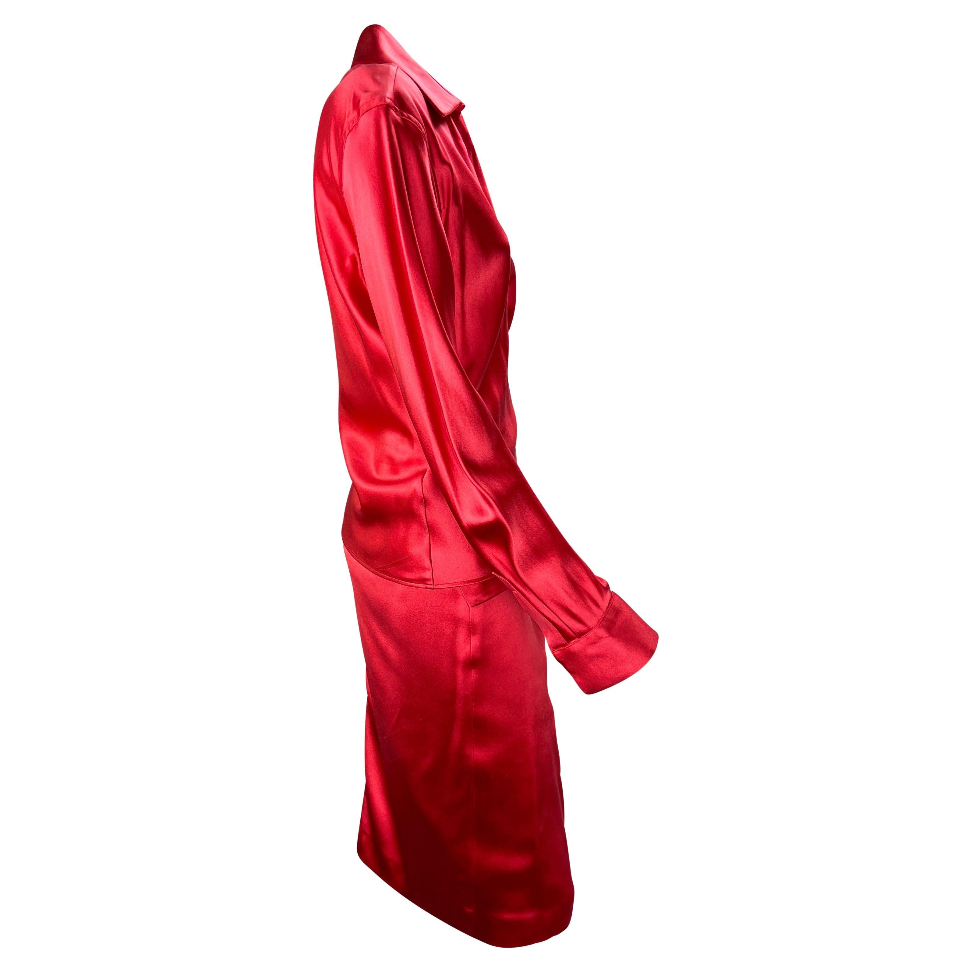 S/S 2001 Gucci by Tom Ford Red Plunging Satin Wrap Top Slit Skirt Set In Good Condition For Sale In West Hollywood, CA