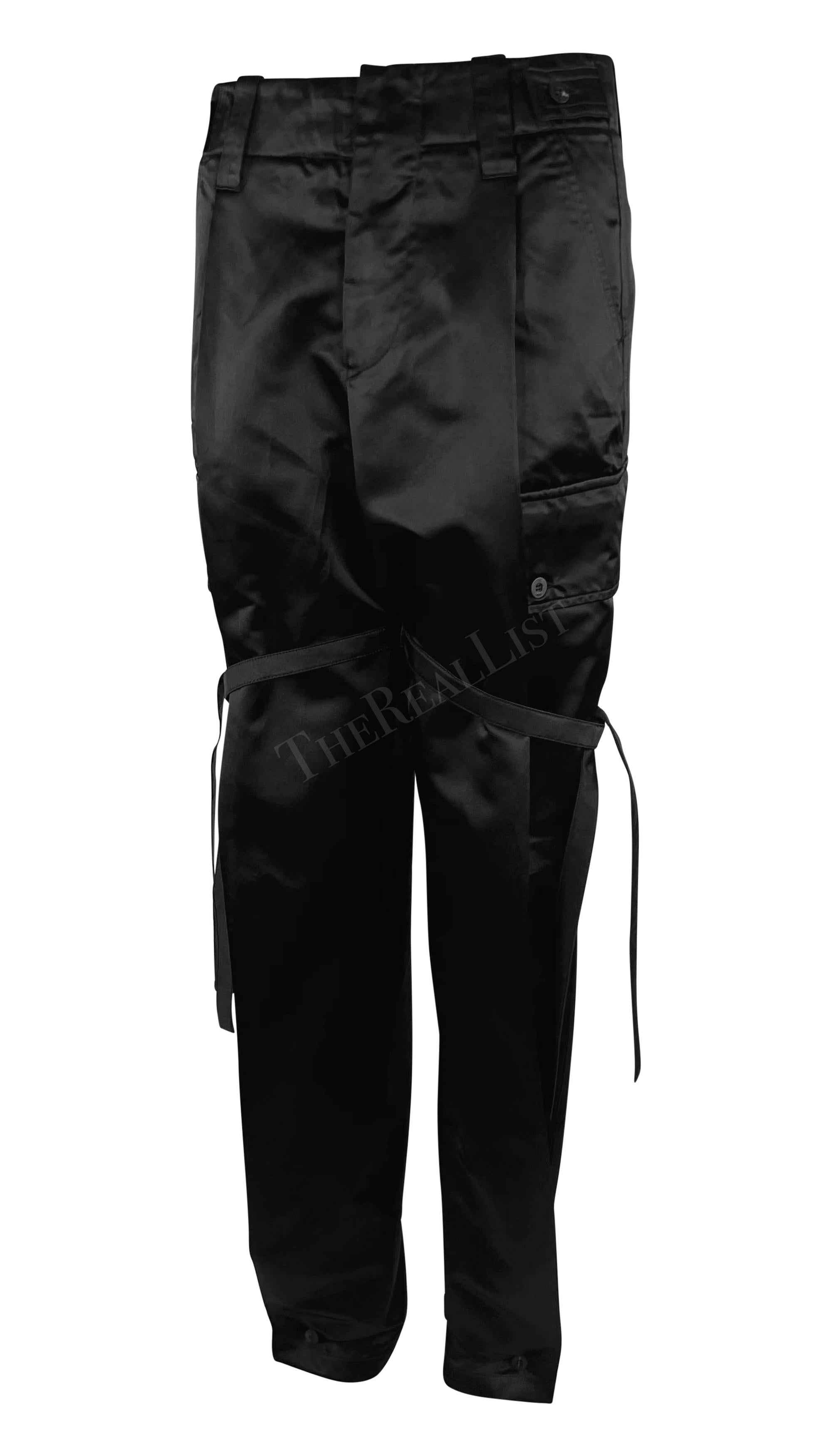 S/S 2001 Gucci by Tom Ford Runway Black Satin Oversized Cargo Wide Leg Pants In Excellent Condition For Sale In West Hollywood, CA