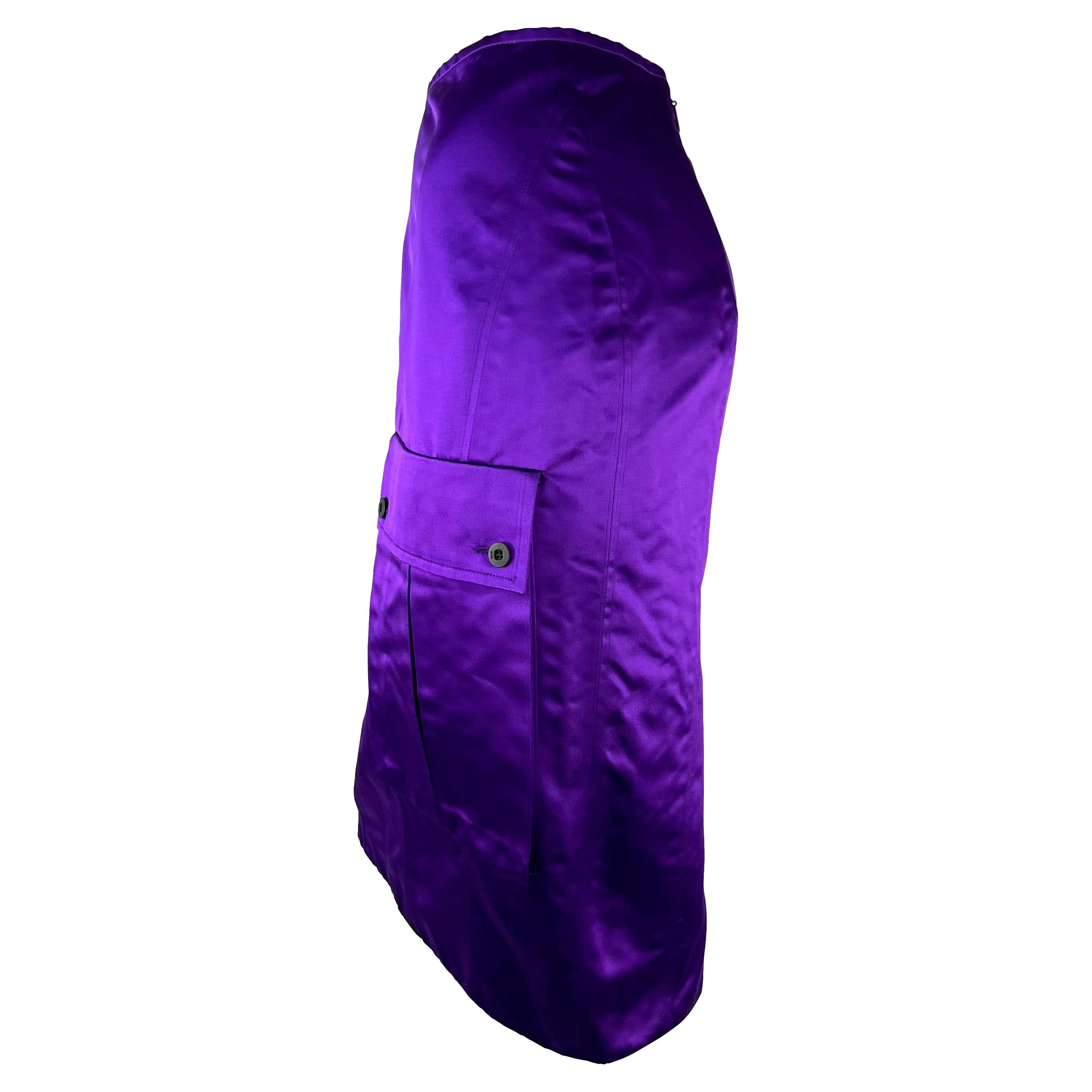 S/S 2001 Gucci by Tom Ford Runway Purple Satin Cargo Pocket Pencil Skirt Pour femmes en vente