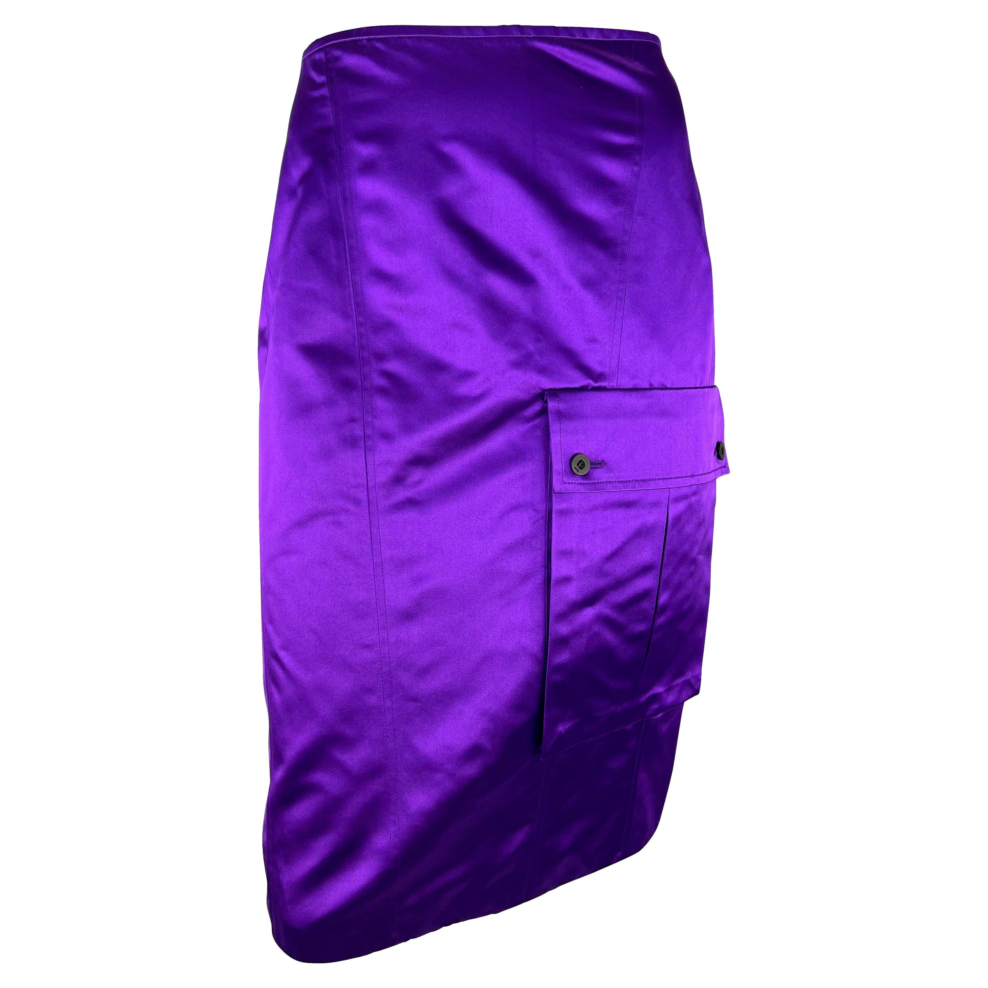 S/S 2001 Gucci by Tom Ford Runway Purple Satin Cargo Pocket Pencil Skirt For Sale