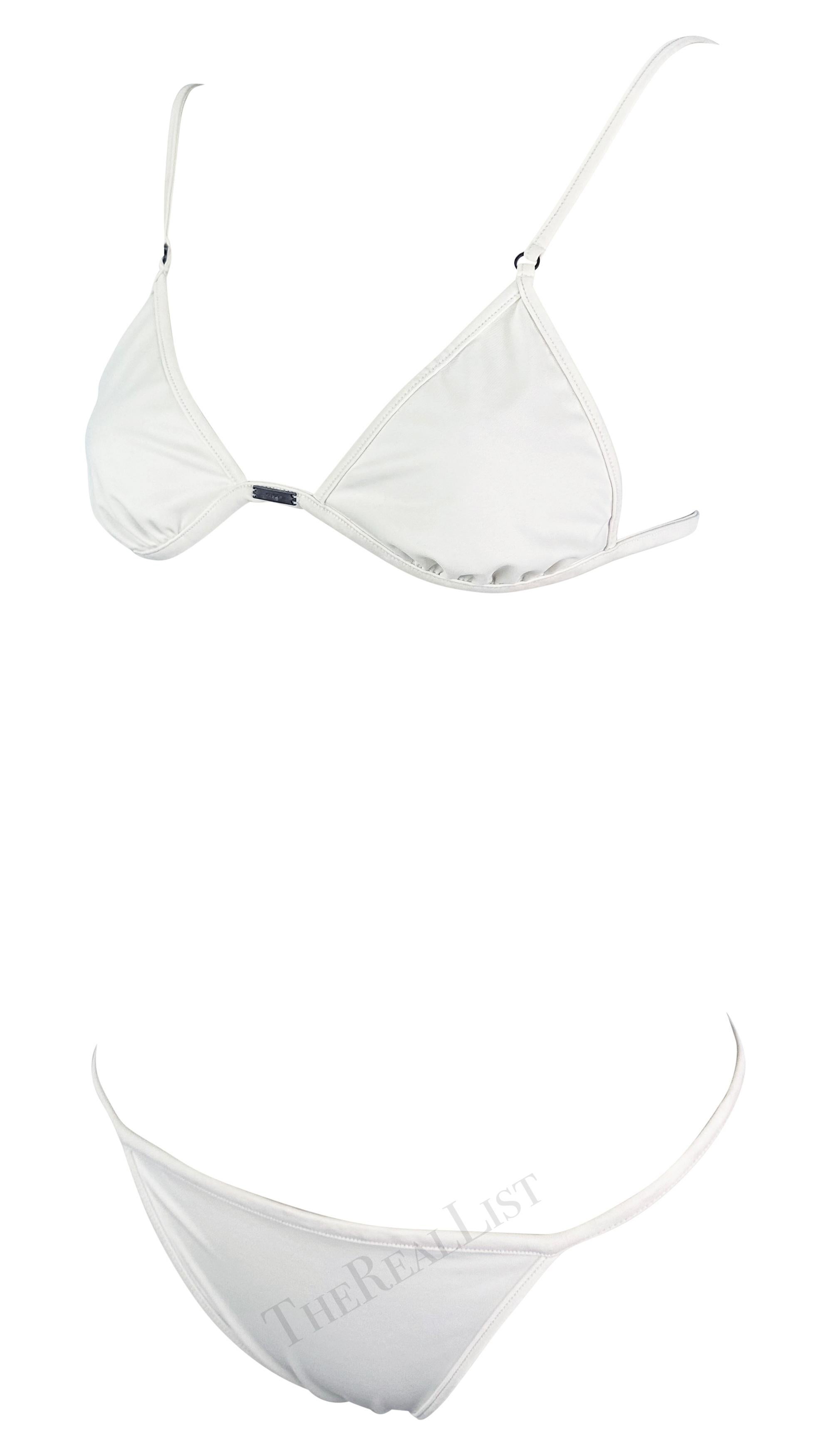 S/S 2001 Gucci by Tom Ford White Bikini Two-Piece Swimsuit Set In Good Condition For Sale In West Hollywood, CA