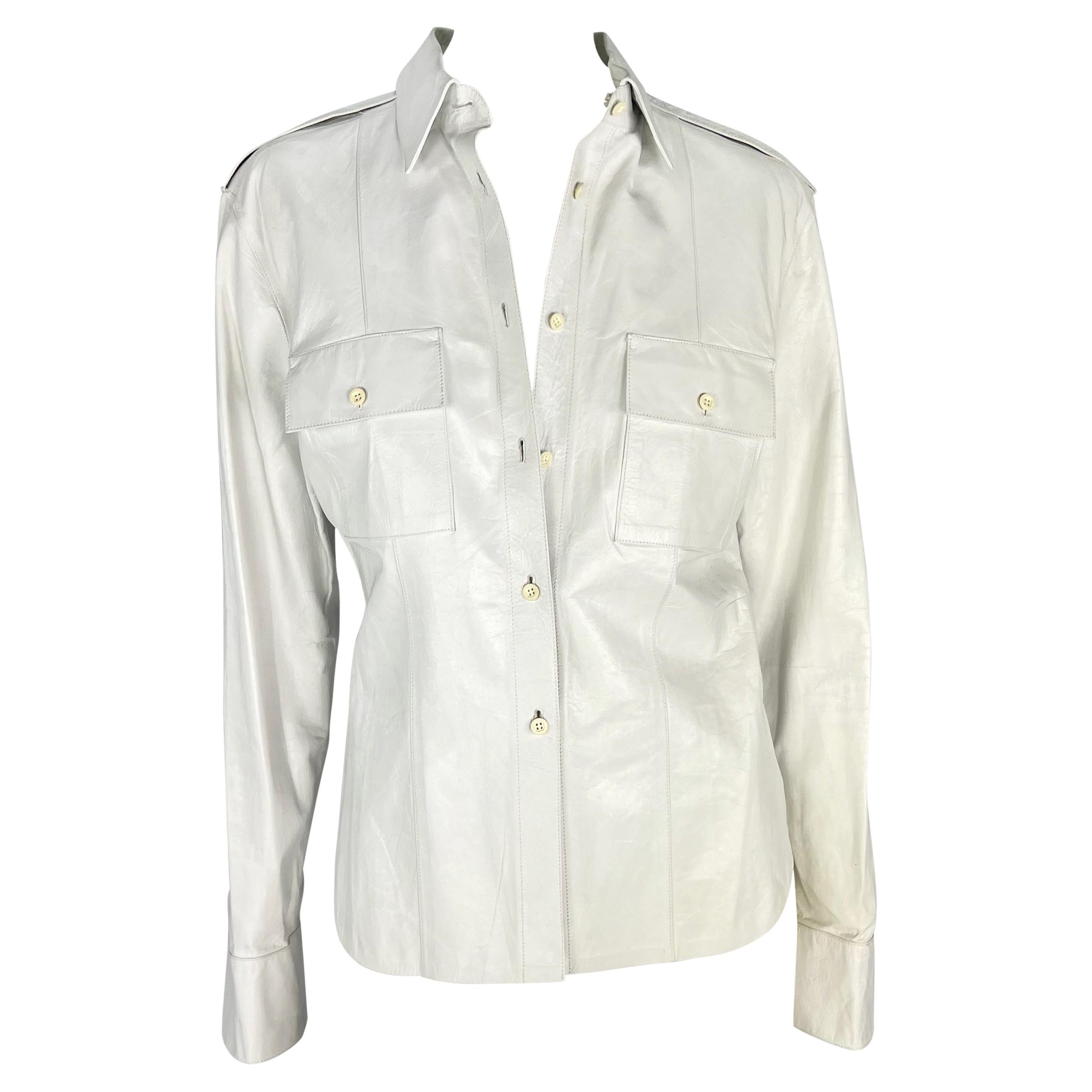F/S 2001 Gucci by Tom Ford Weißes Lederhemd mit Knopfleiste und Knopfleiste im Angebot
