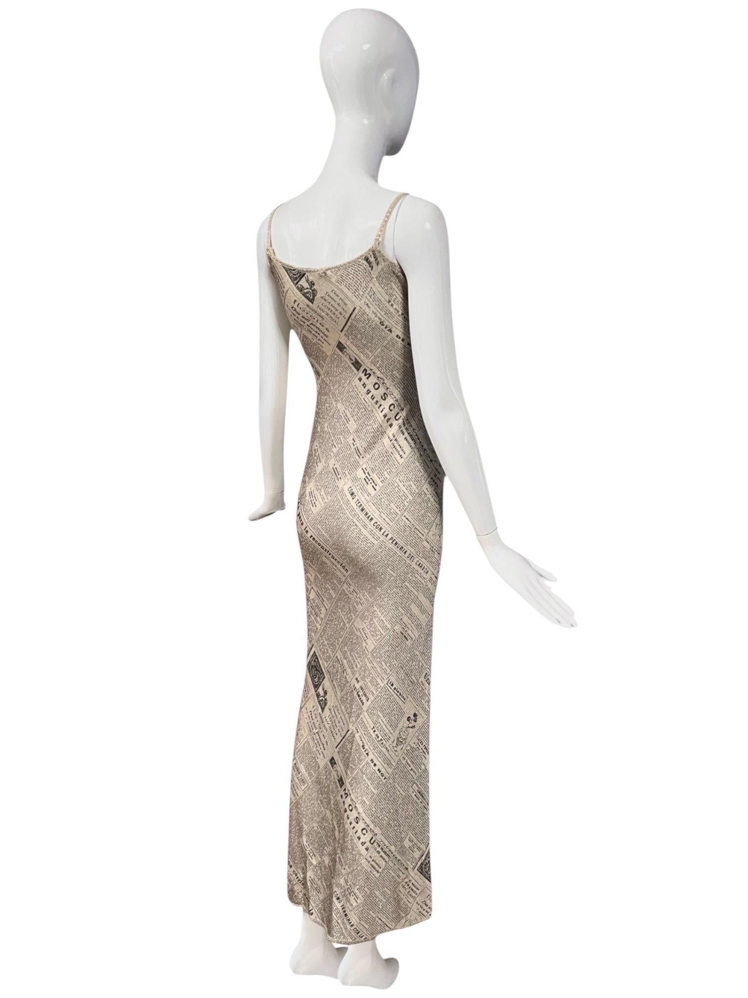 S/S 2001 John Galliano Zeitungspapier Metallic Abendkleid im Angebot 2