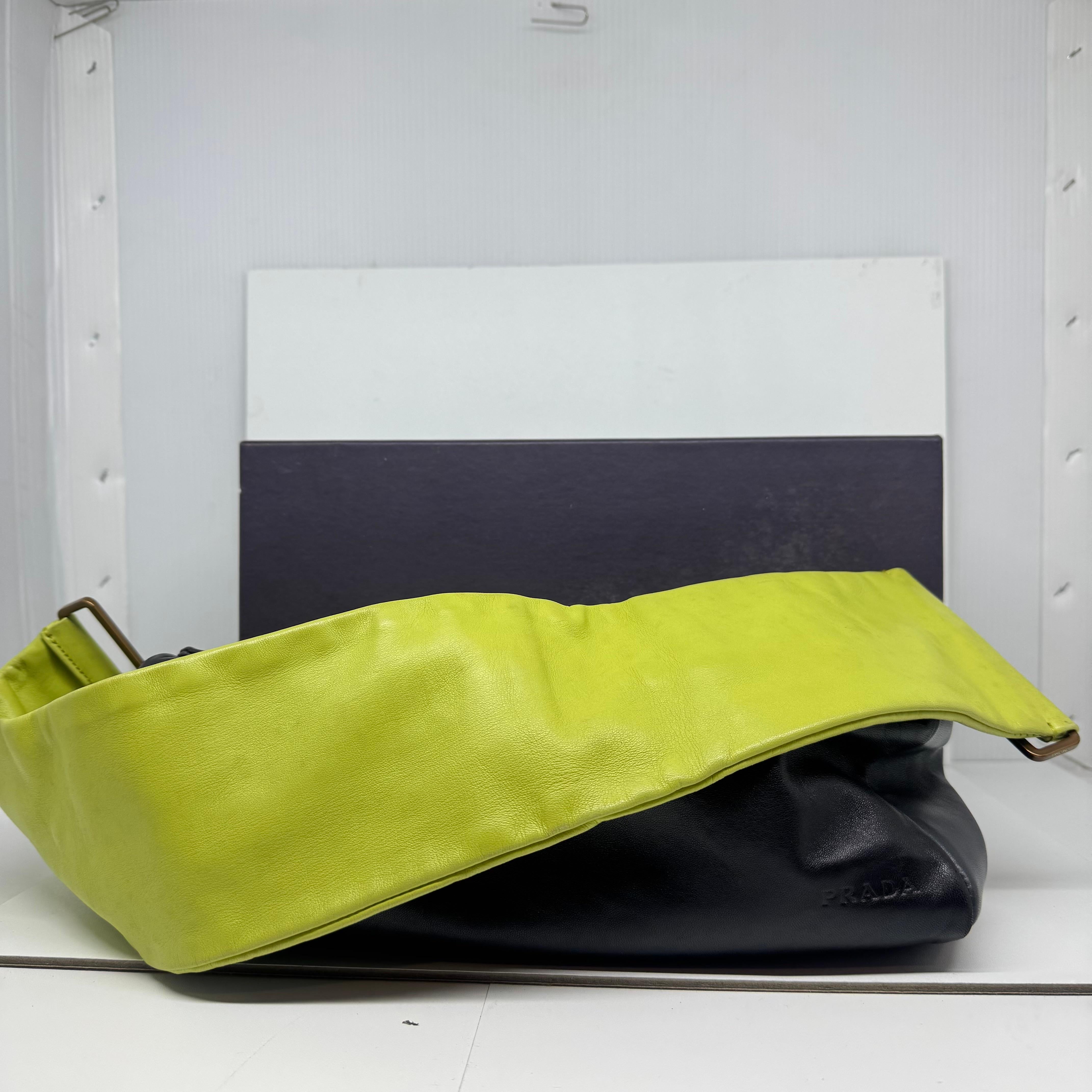 S/S 2001 Prada Black Wide Strap Rectangle Bag For Sale 13