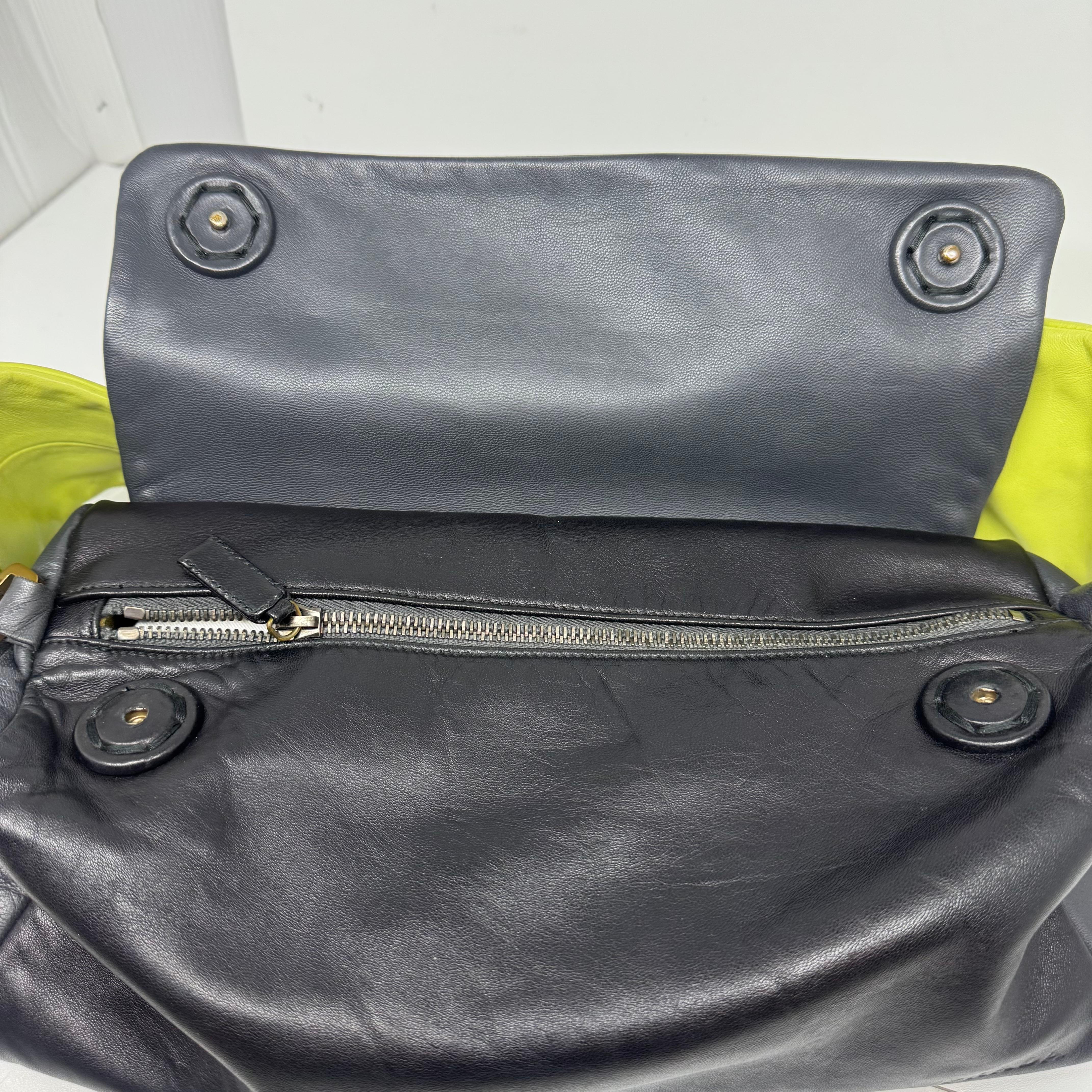 S/S 2001 Prada Black Wide Strap Rectangle Bag For Sale 4