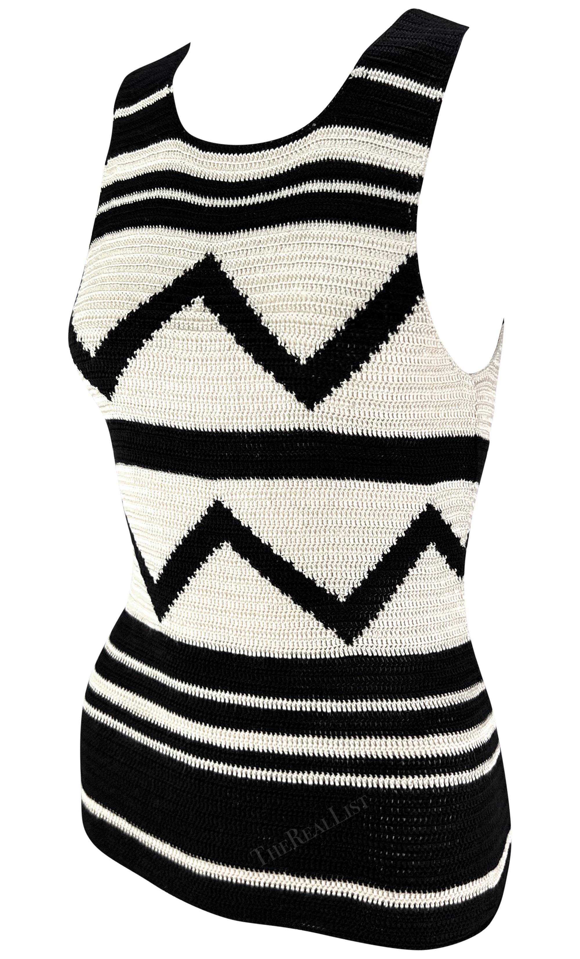 S/S 2001 Ralph Lauren Runway Creme Black Geometric Sheer Knit Silk Sweater Top Excellent état - En vente à West Hollywood, CA