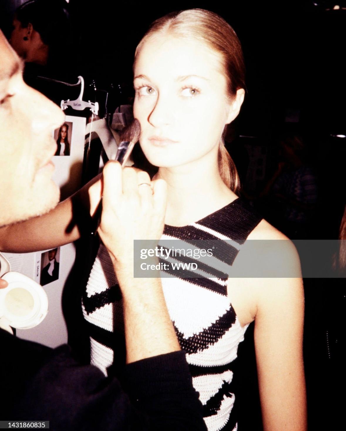 S/S 2001 Ralph Lauren Runway Runway Creme Black Geometric Sheer Knit Silk Sweater Top en vente 1