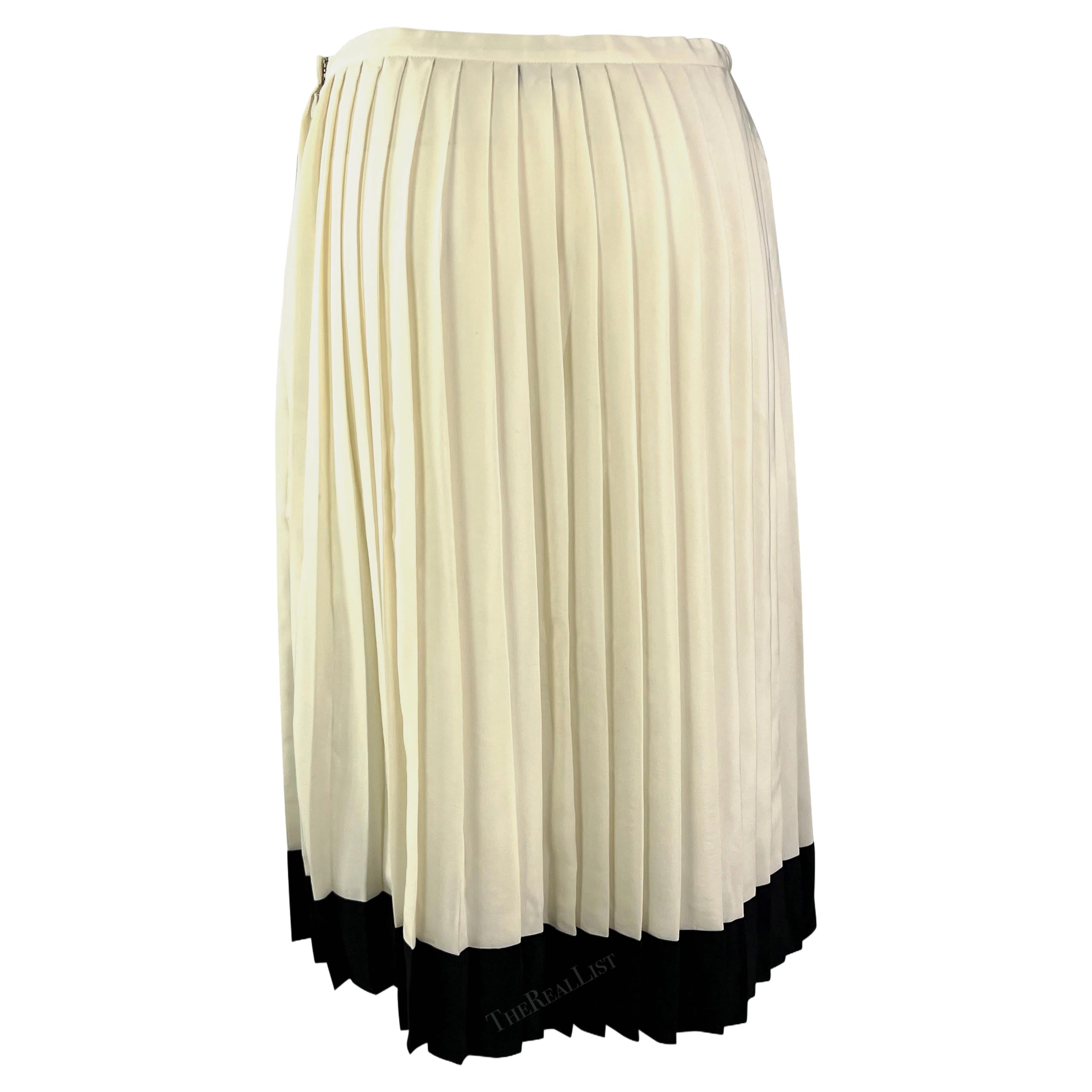 S/S 2001 Ralph Lauren Runway Creme Black Pleated Silk Tennis Skirt For Sale 1