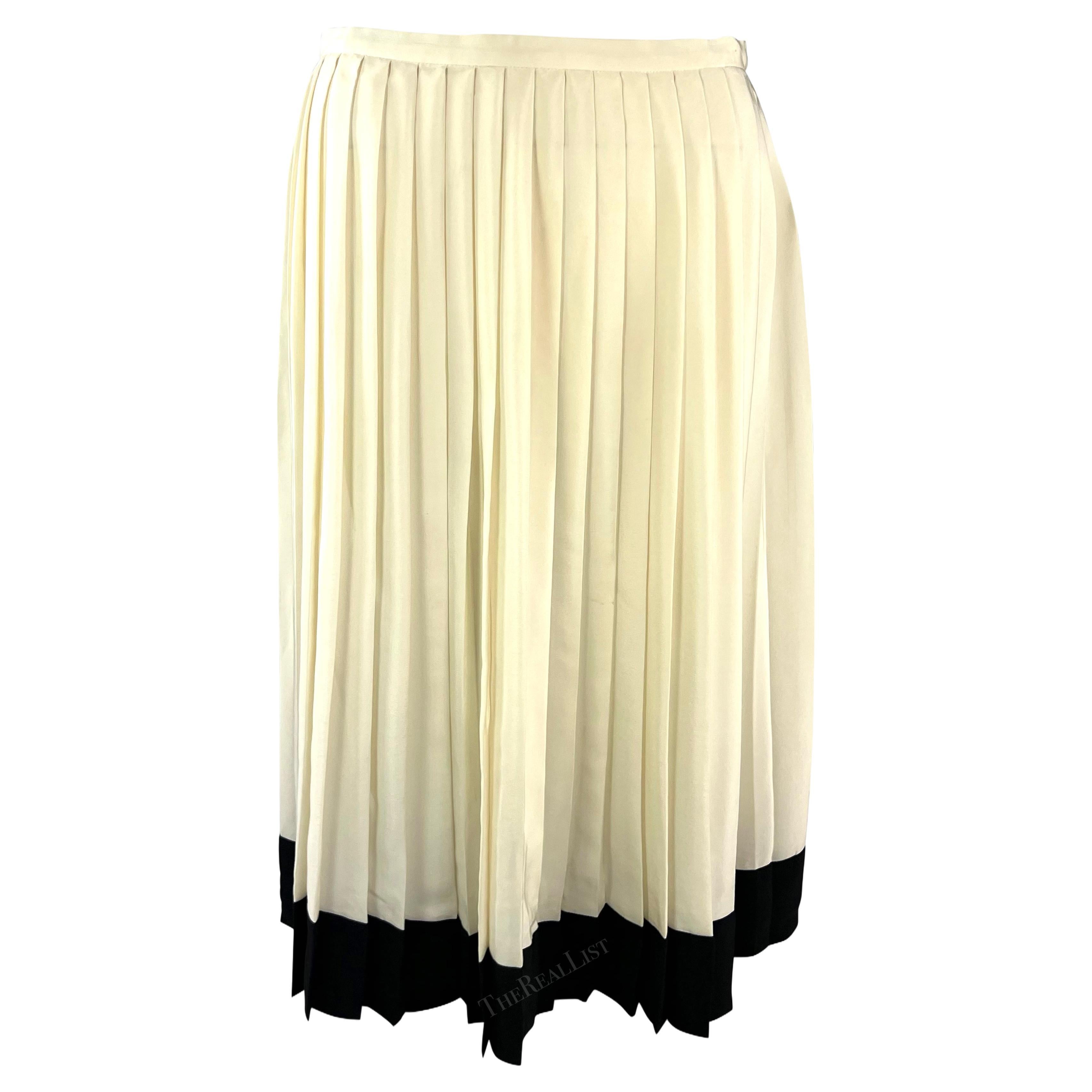 S/S 2001 Ralph Lauren Runway Creme Black Pleated Silk Tennis Skirt For Sale