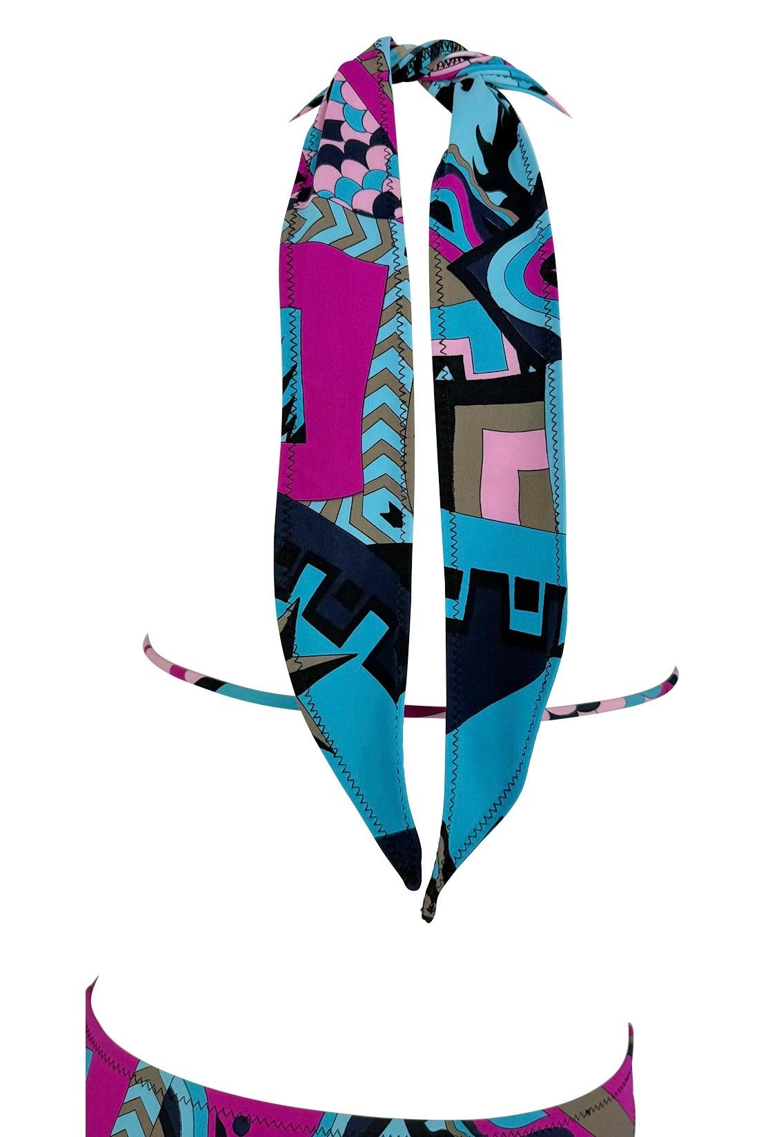 Traje de baño de una pieza S/S 2001 Yigal Azrouël Runway Plunging Halter Rosa Azul en venta 2