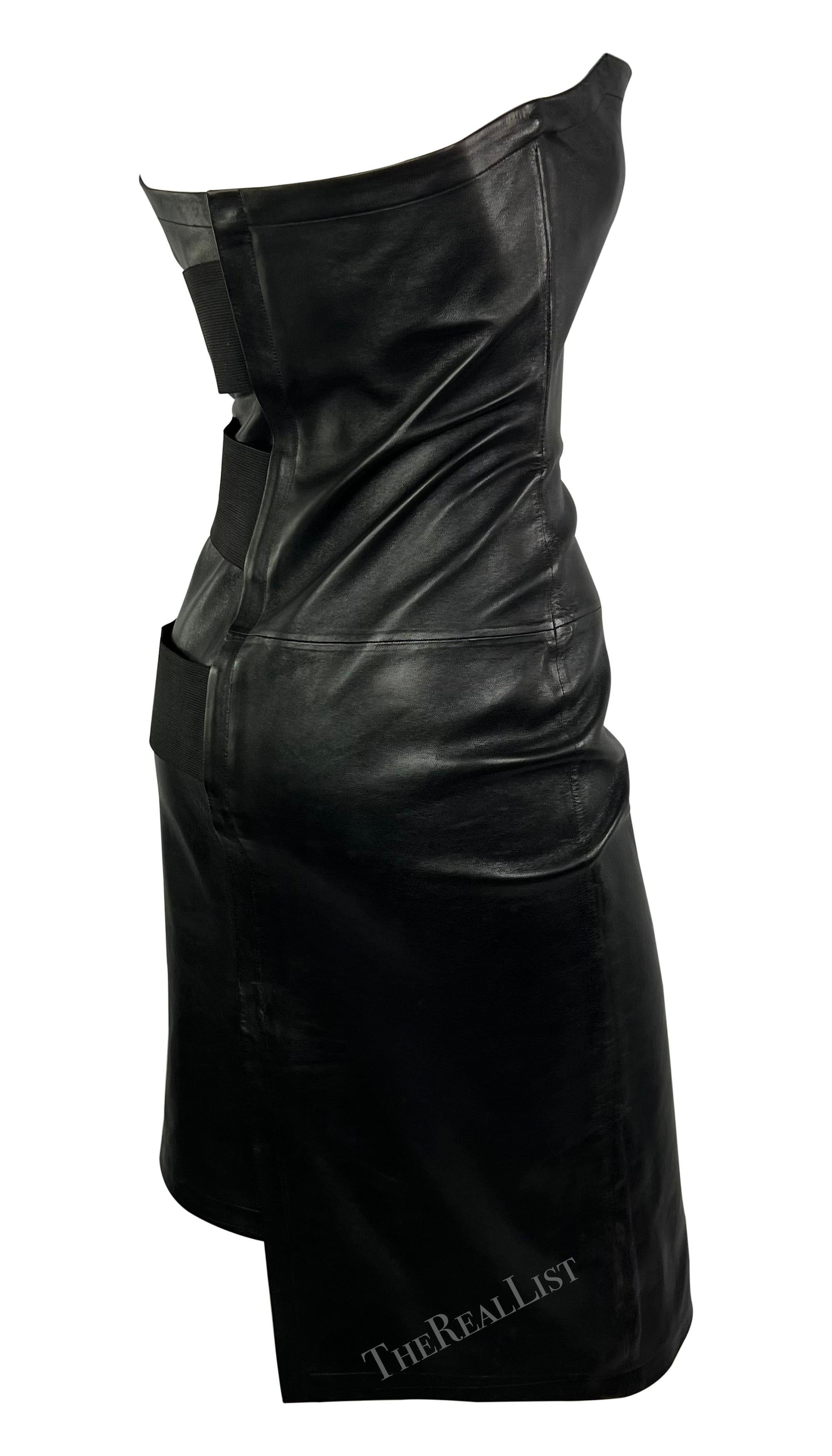 S/S 2001 Yves Saint Laurent by Tom Ford Vestido de tirantes de cuero negro con bandas en Excelente estado para la venta en West Hollywood, CA