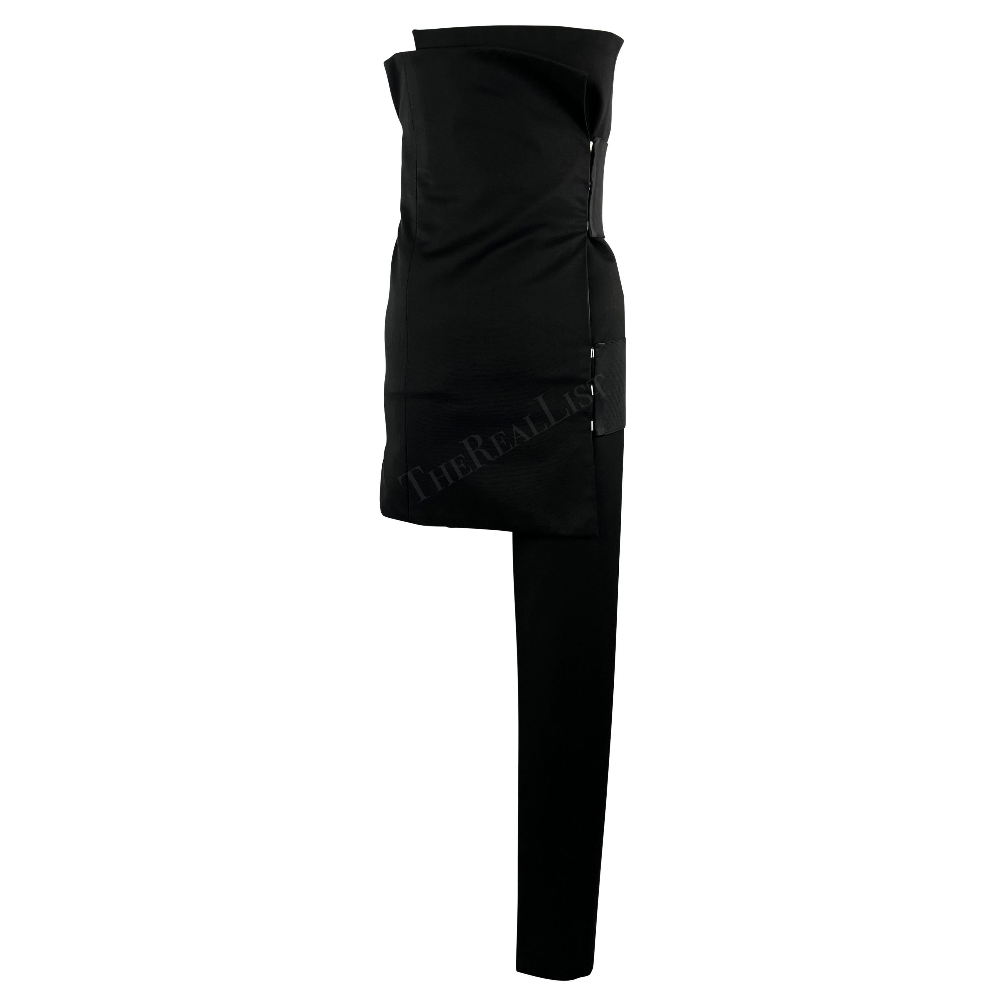 F/S 2001 Yves Saint Laurent by Tom Ford Laufsteg Asymmetrisches Bandage-Minikleid