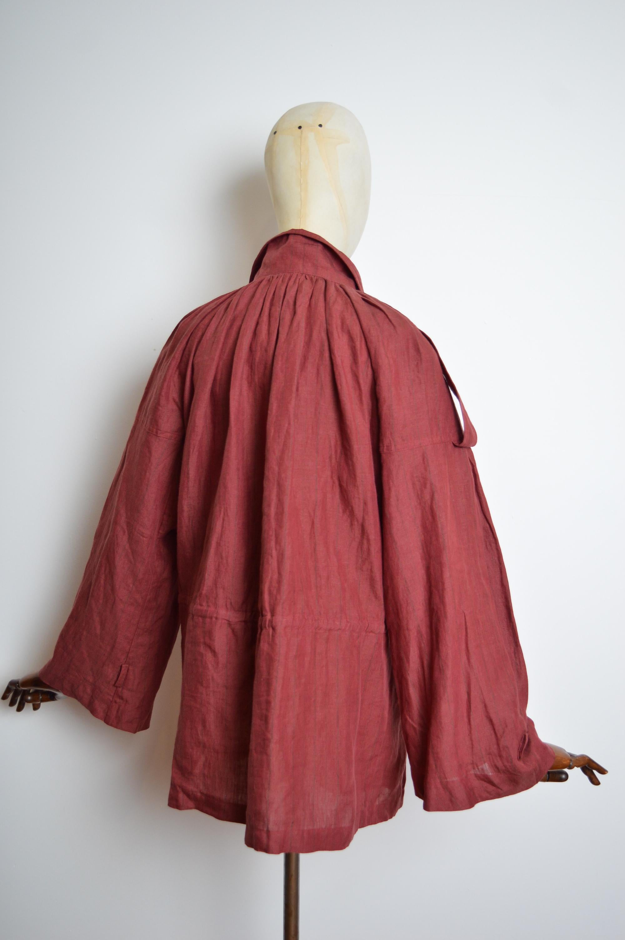 S/S 2002 Burgundy Christian Dior by John Galliano crinkled Linen Parka Jacket For Sale 7