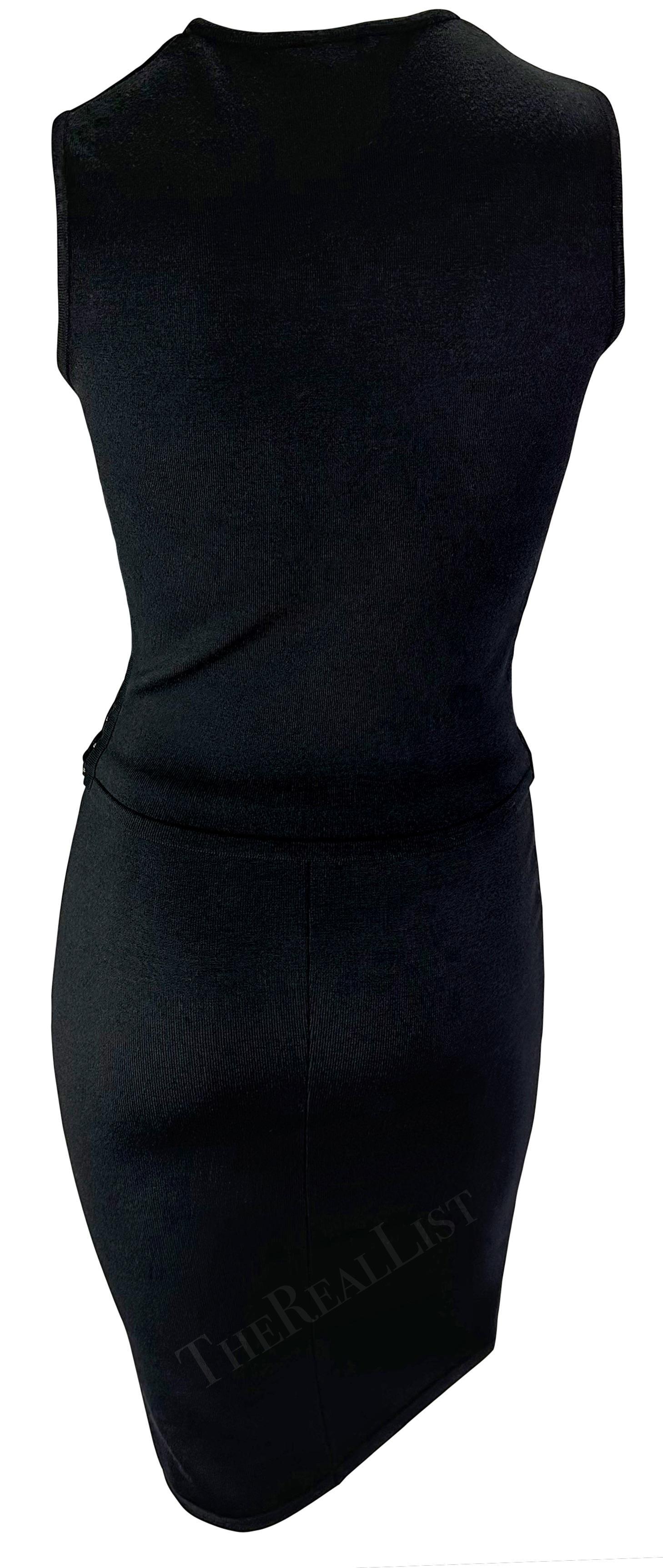 S/S 2002 Gianni Versace by Donatella Ensemble jupe débardeur et d�ébardeur en maille noire Excellent état - En vente à West Hollywood, CA