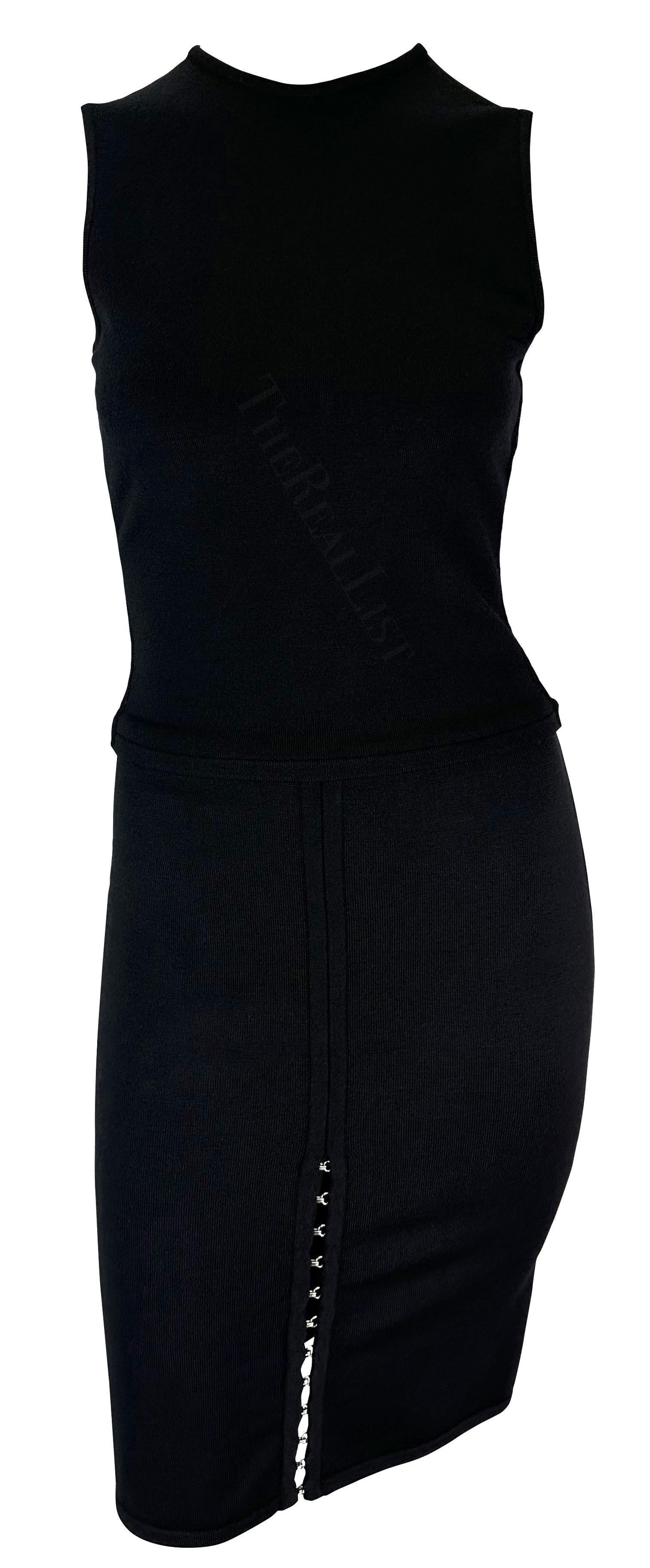 S/S 2002 Gianni Versace by Donatella Ensemble jupe débardeur et débardeur en maille noire en vente 2