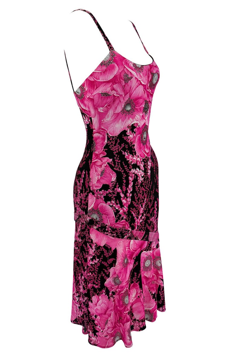 S/S 2002 Gianni Versace by Donatella Pink Poppy Floral Print Stretch Mini  Dress For Sale at 1stDibs