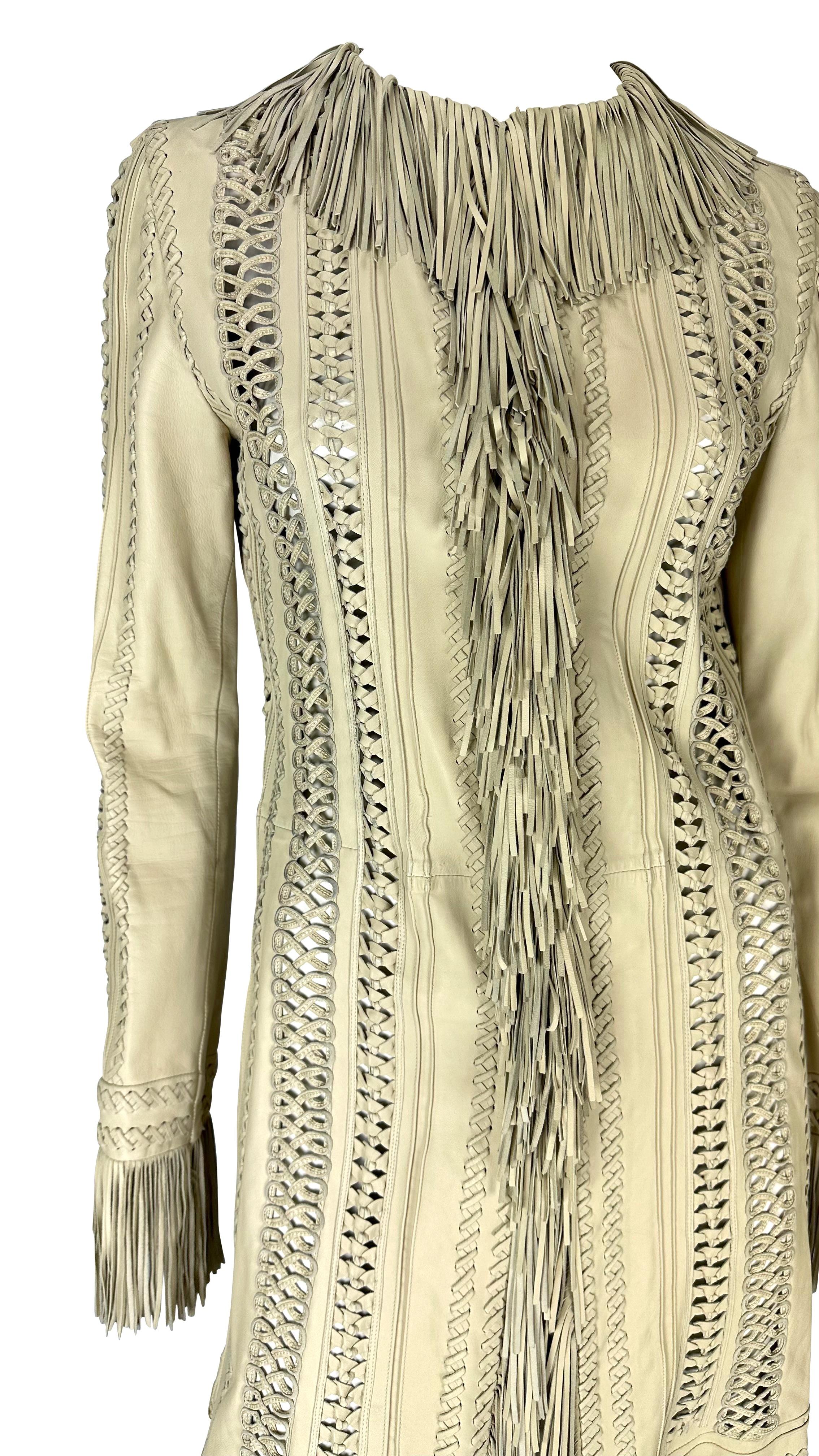 Beige Manteau en cuir crème Gianni Versace par Donatella Runway P/E 2002 en vente