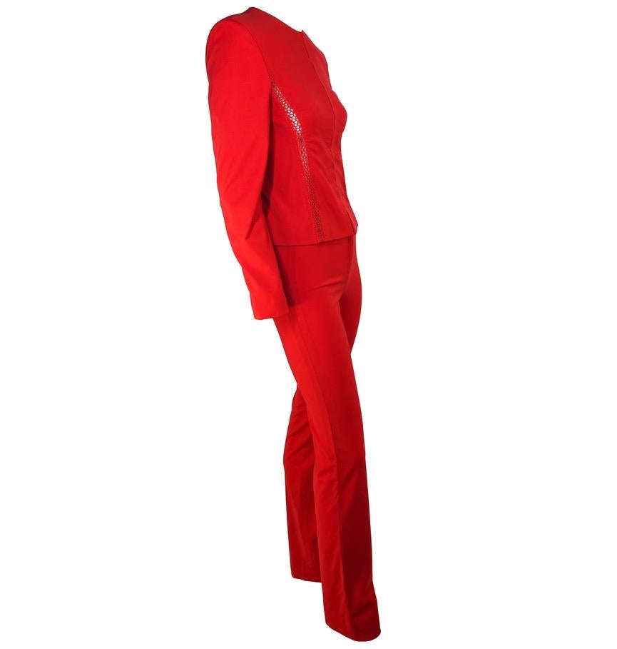 S/S 2002 Gianni Versace Couture by Donatella Red Lace Panel Hook & Eye Pantsuit  For Sale 2