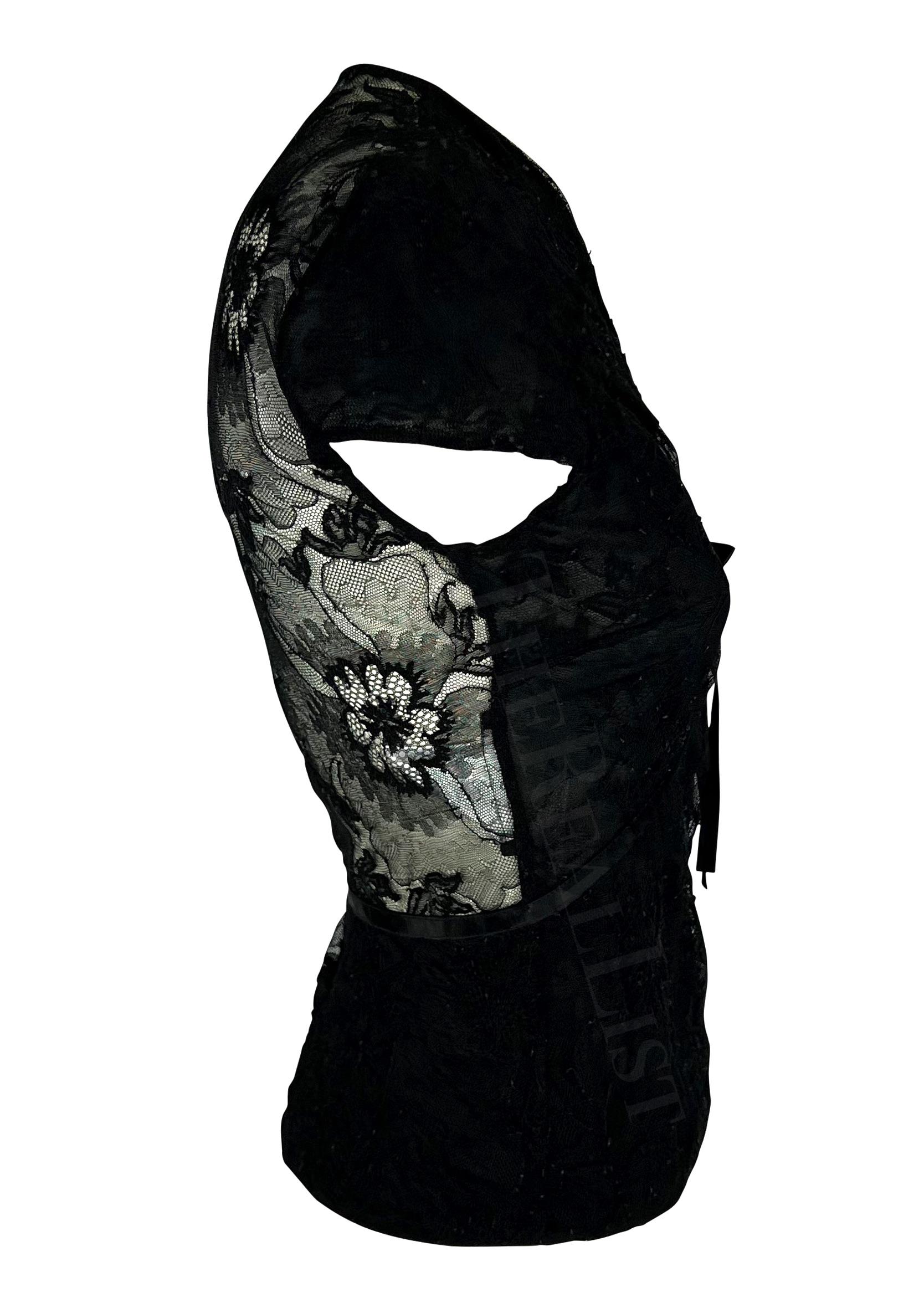 S/S 2002 Gucci by Tom Ford Black Sheer Floral Lace Ribbon Bow T-Shirt In Good Condition In West Hollywood, CA